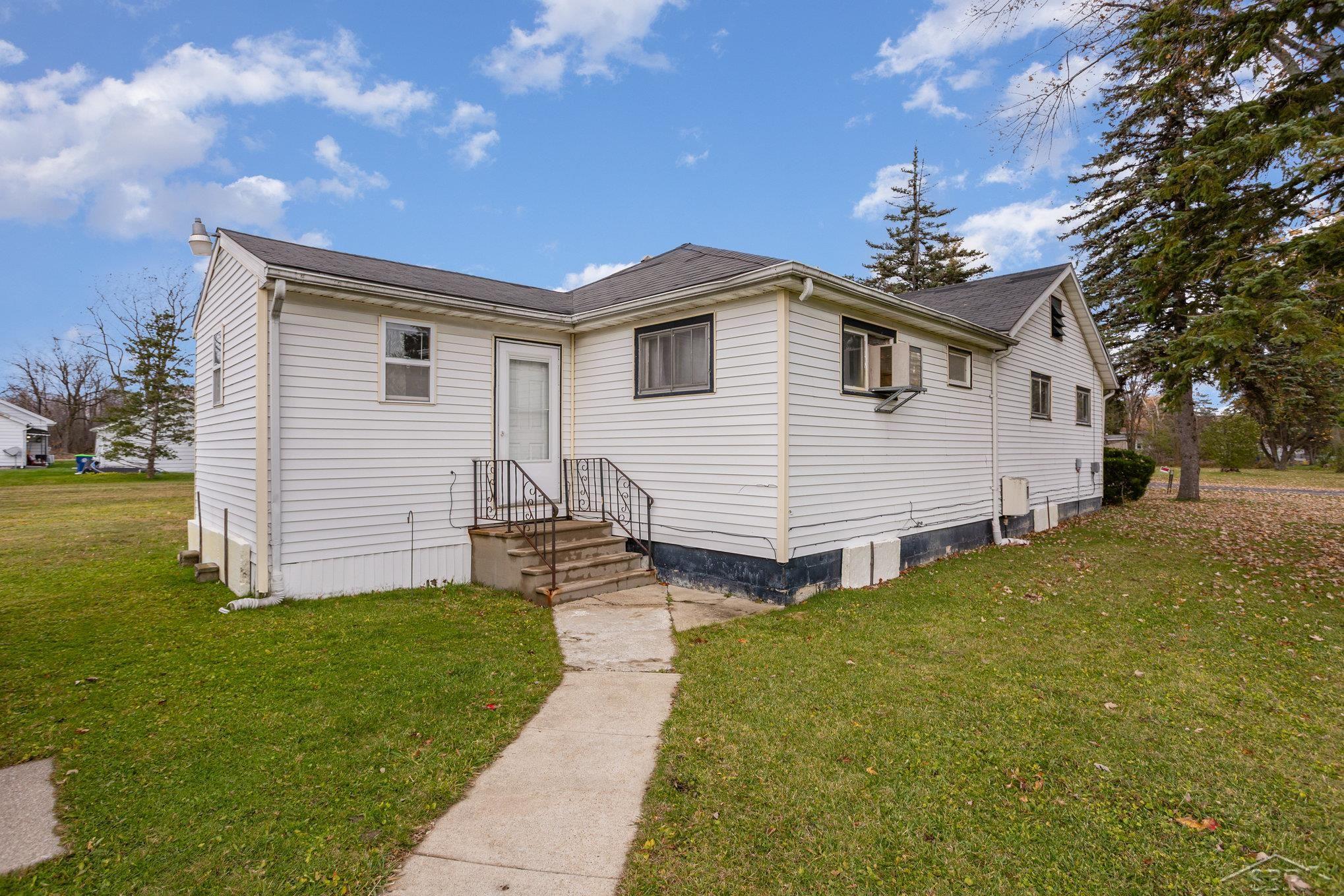 1902 Cheney Road Buena Vista Charter Township MI 48601