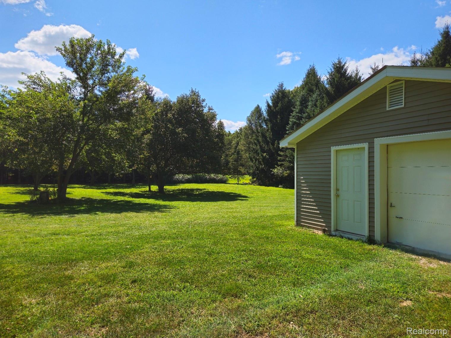 9750 Whitmore Lake Road Green Oak Township MI 48116