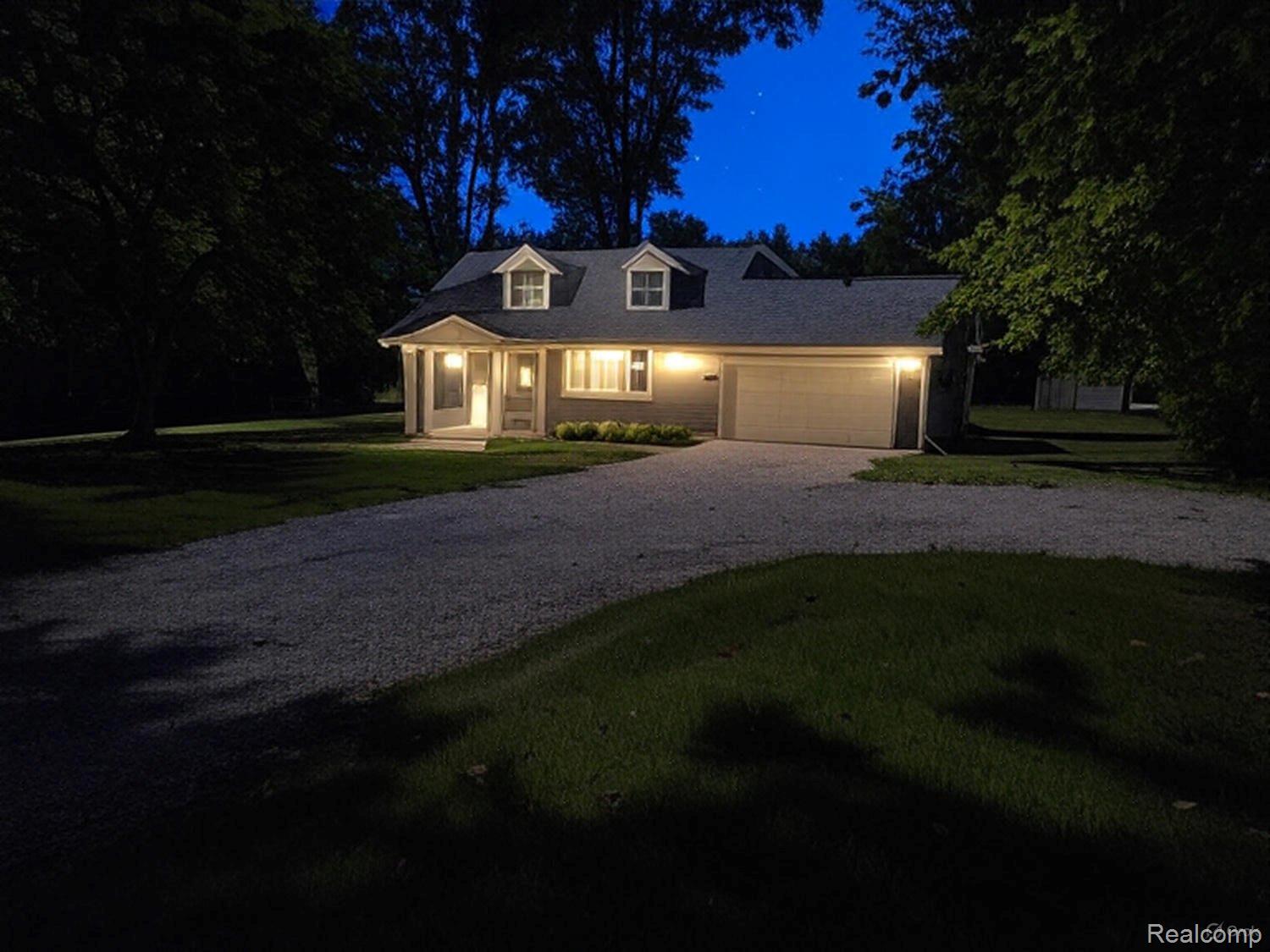 9750 Whitmore Lake Road Green Oak Township MI 48116