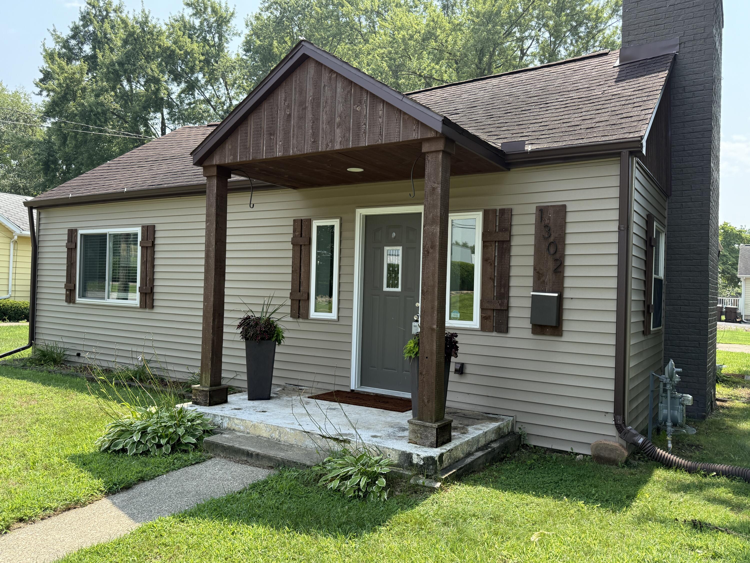 1302 Barnes Street Albion City MI 49224