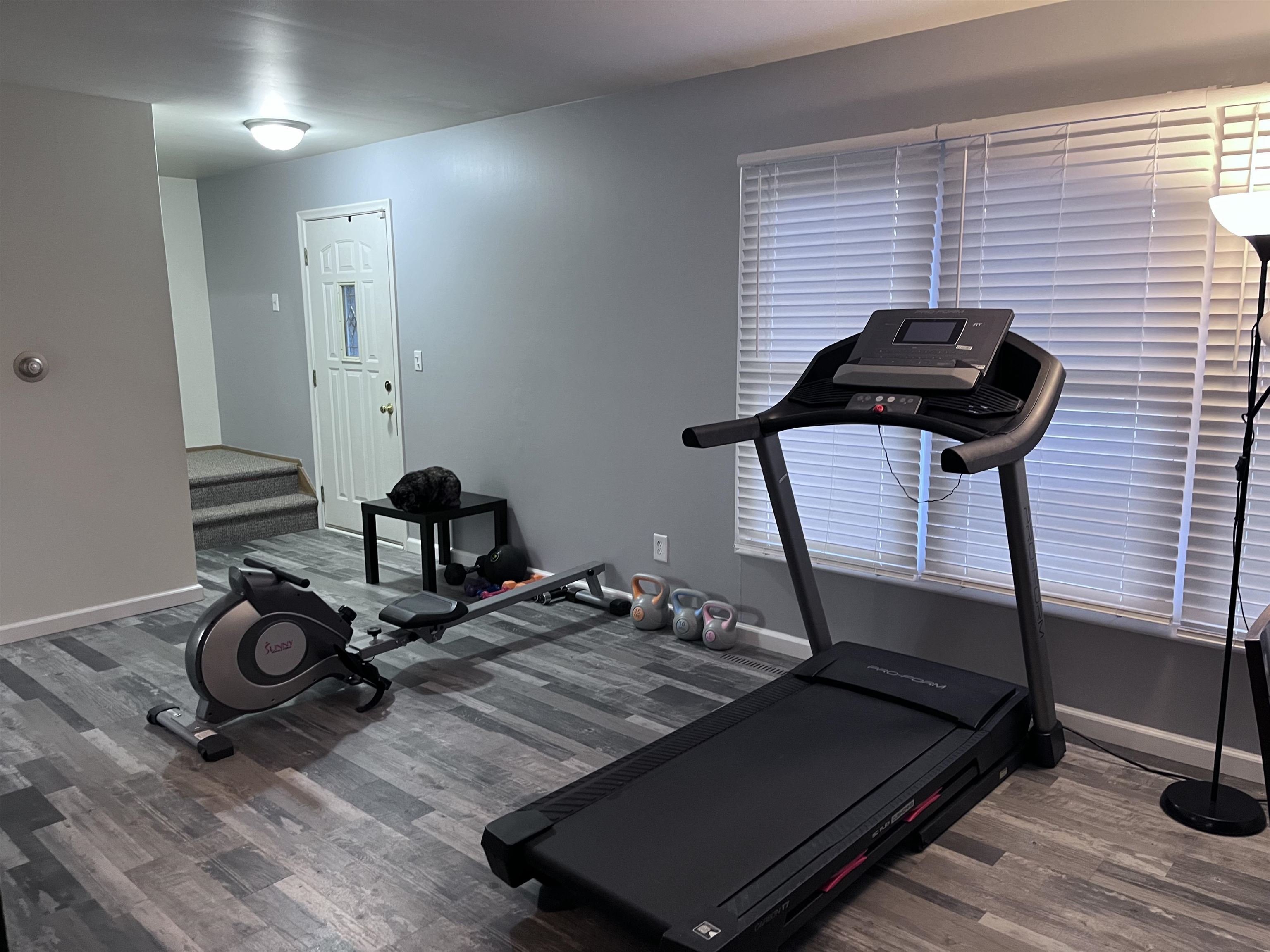 1090 Cabot Flint Charter Township MI 48532
