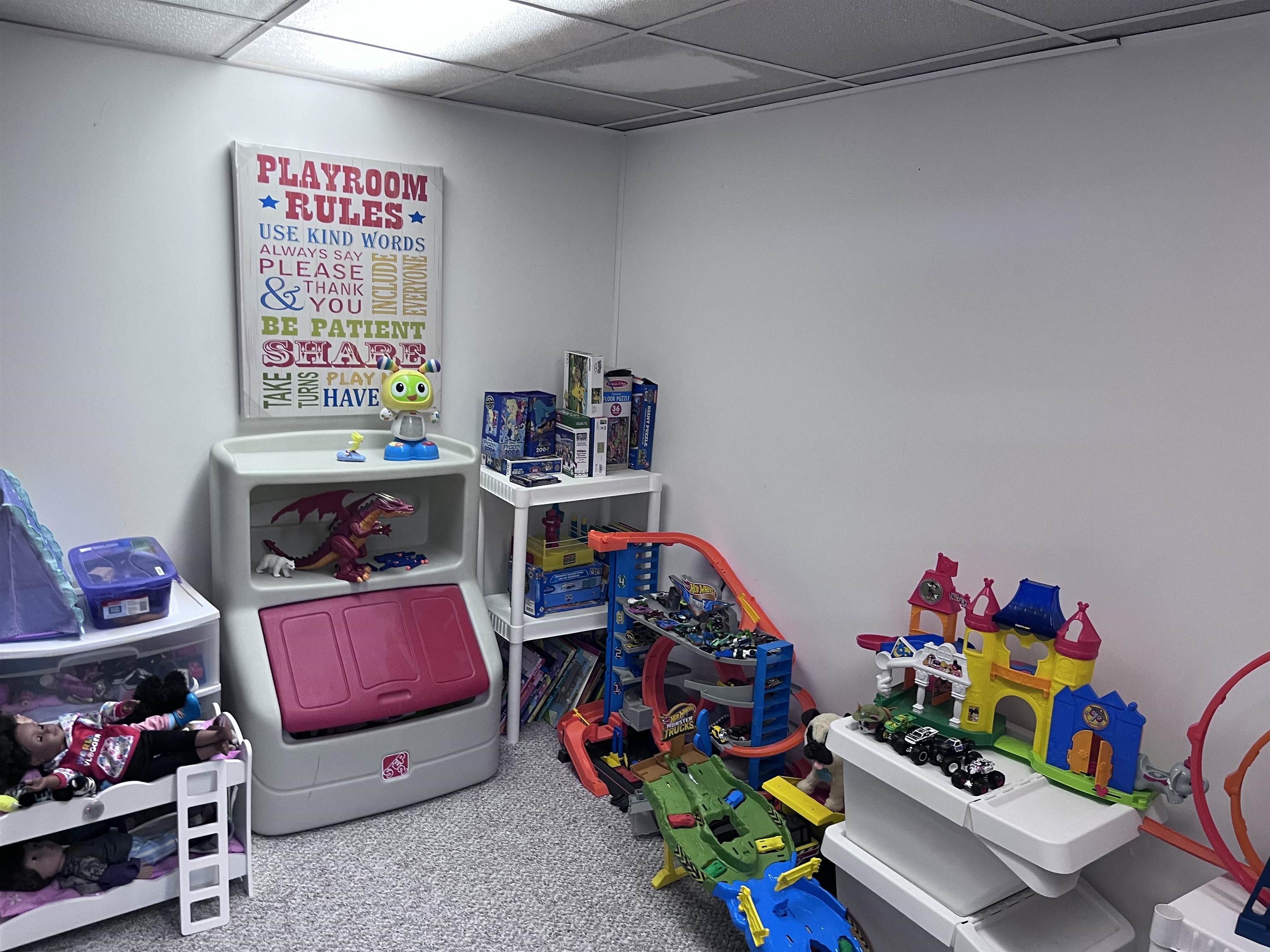 1090 Cabot Flint Charter Township MI 48532