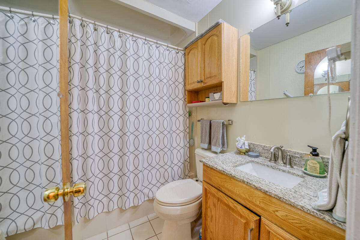 26160 Princeton Street Inkster City MI 48141