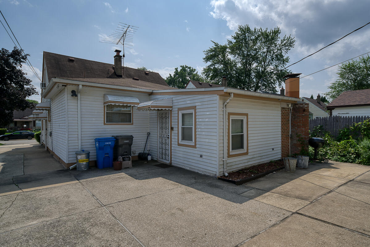 26160 Princeton Street Inkster City MI 48141