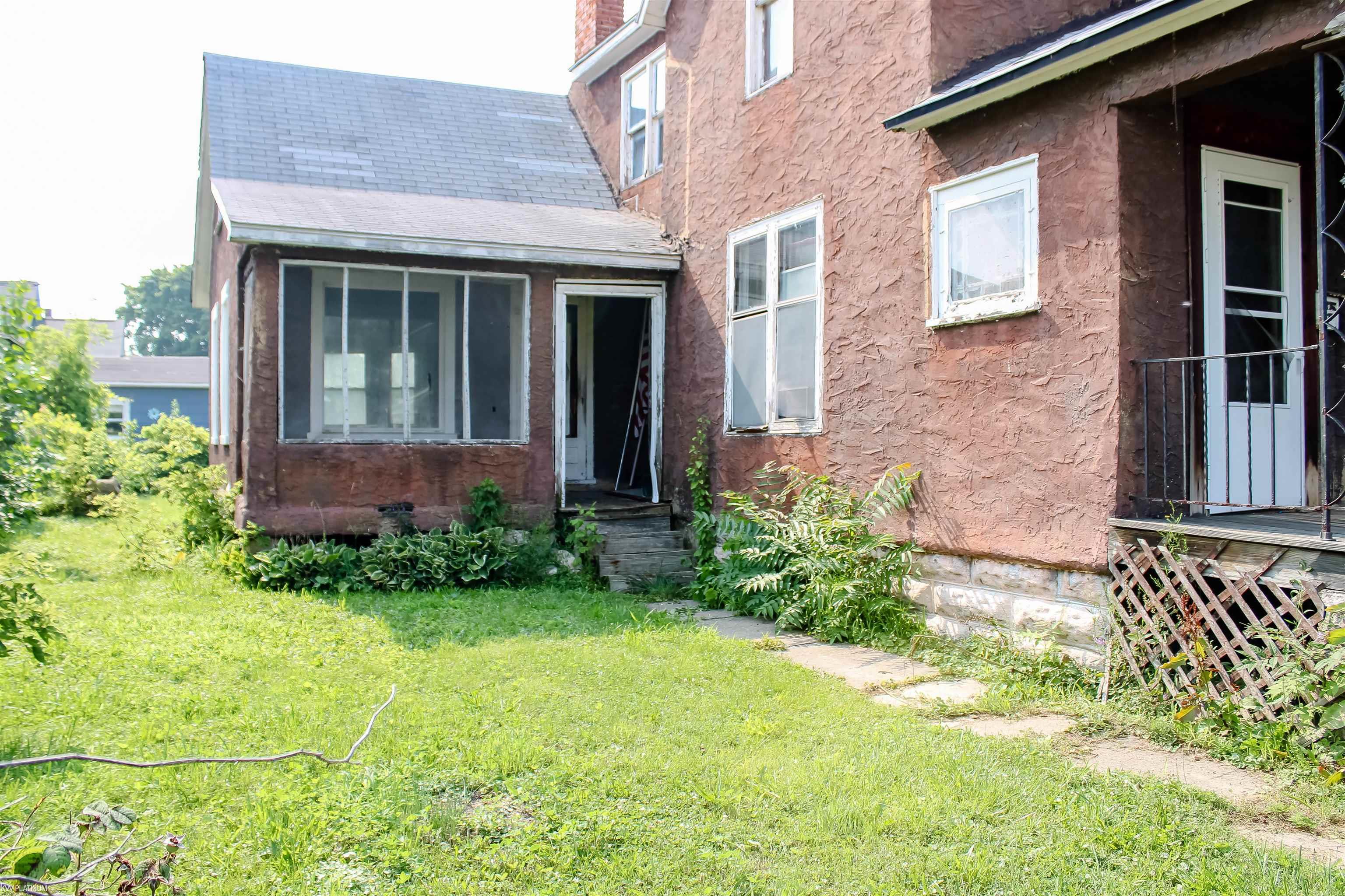 443 11th Street Port Huron City MI 48060