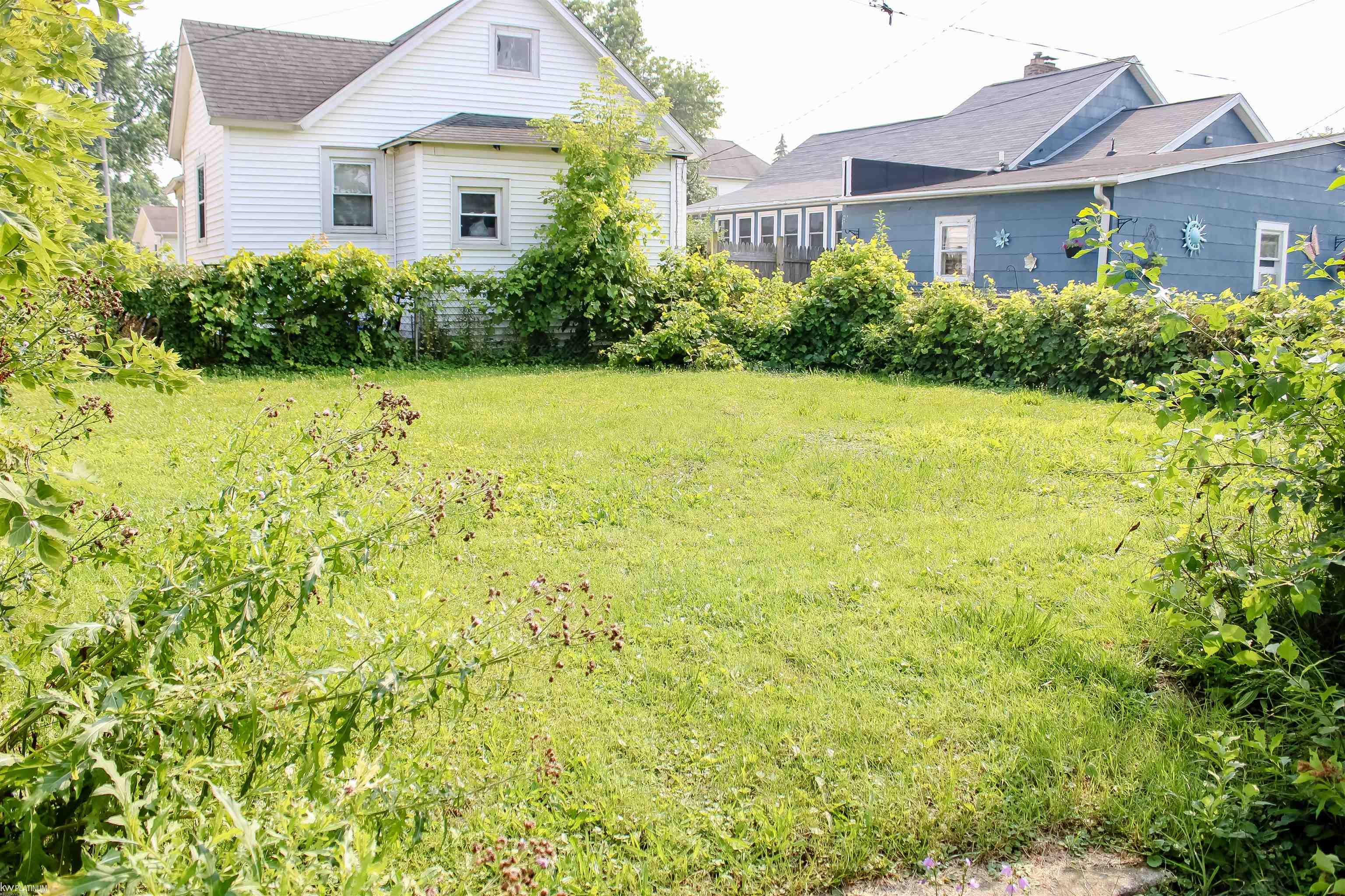 443 11th Street Port Huron City MI 48060