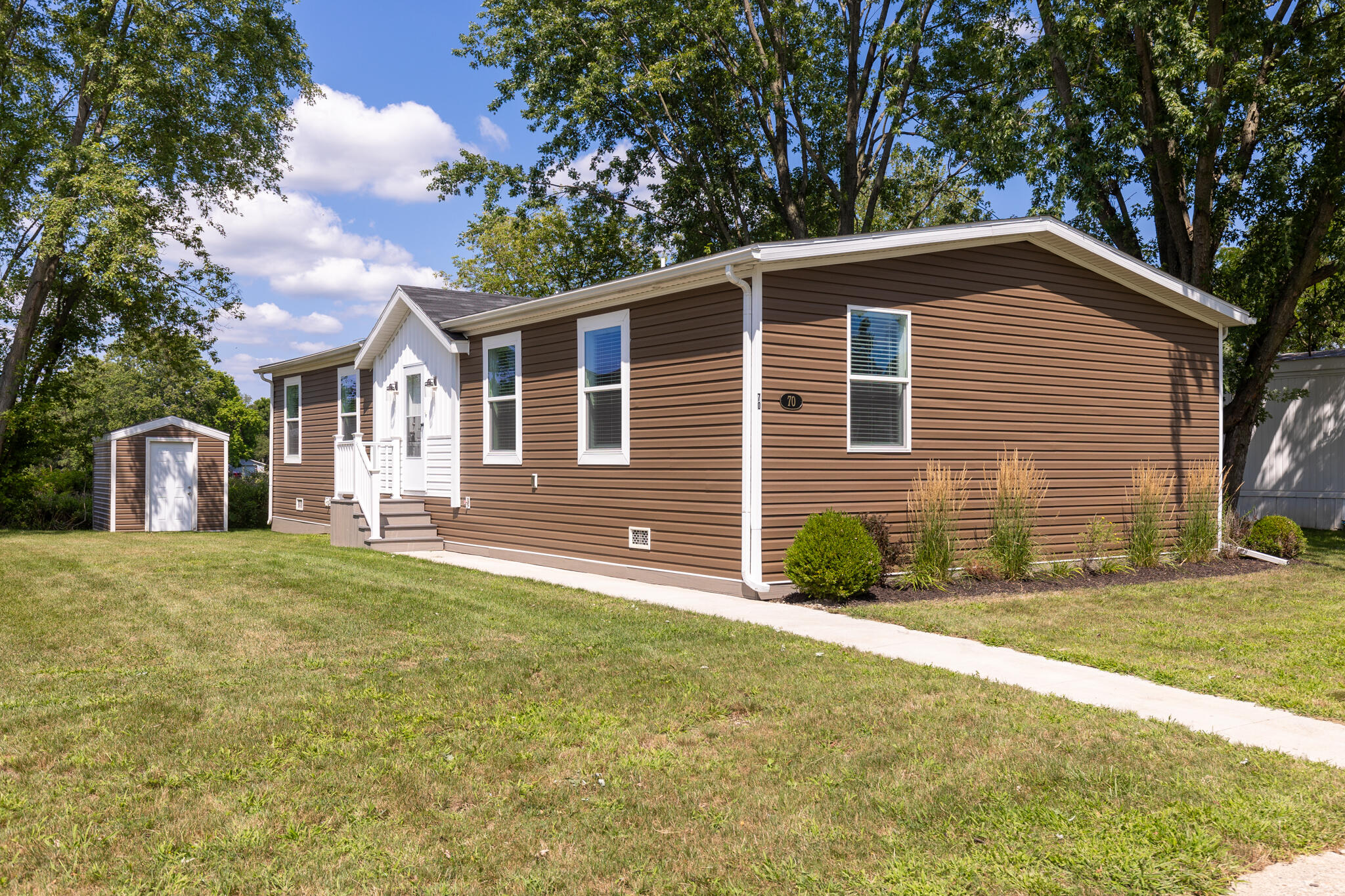 714 Mill Street Leslie City MI 49251