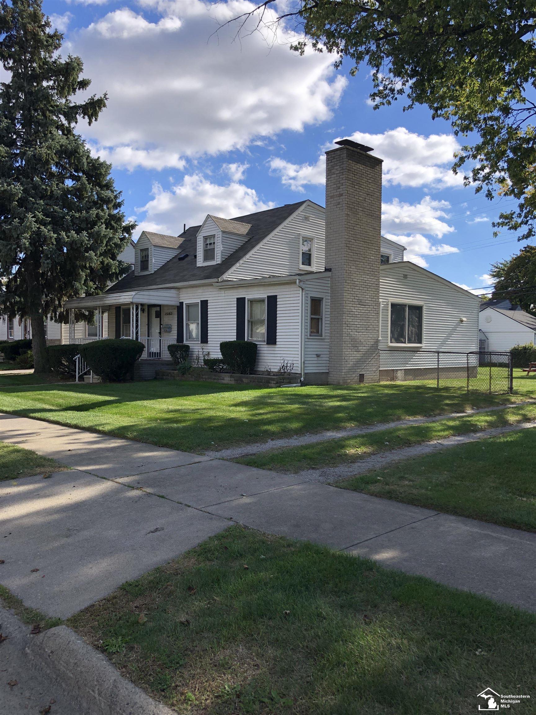 15163 University Street Allen Park City MI 48101