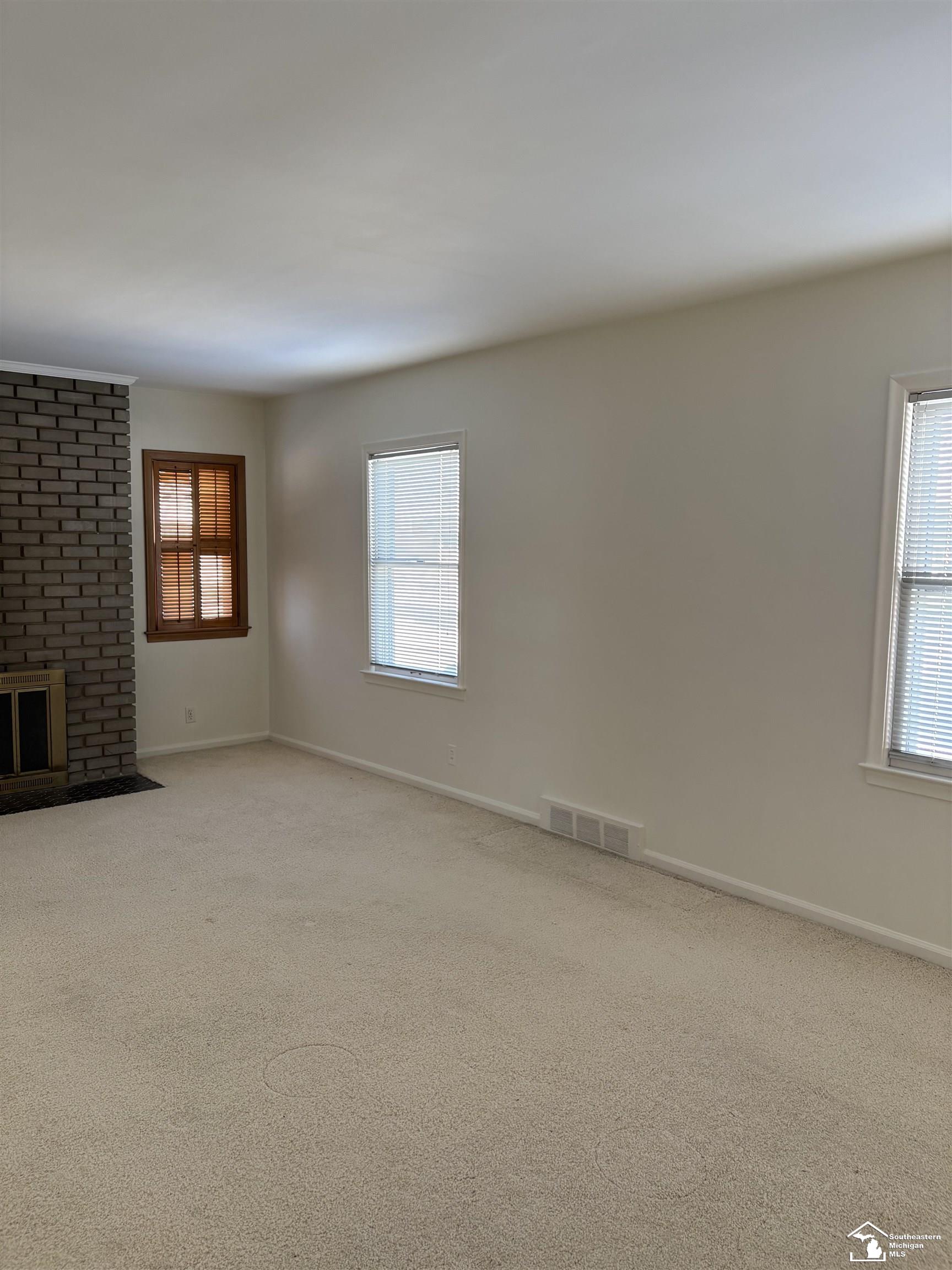 15163 University Street Allen Park City MI 48101