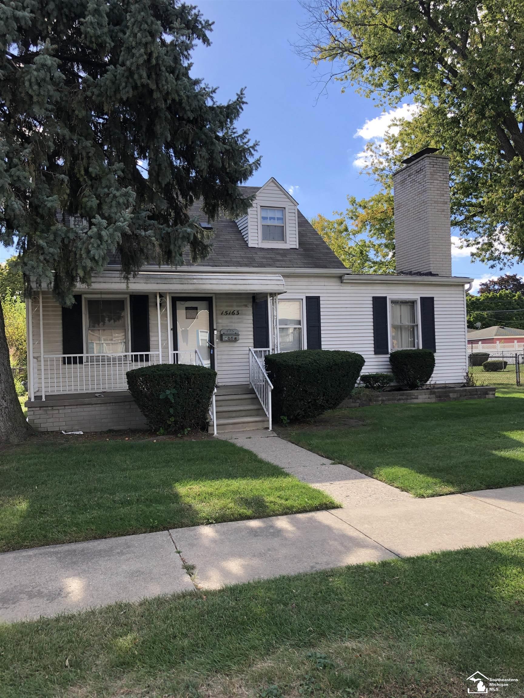 15163 University Street Allen Park City MI 48101