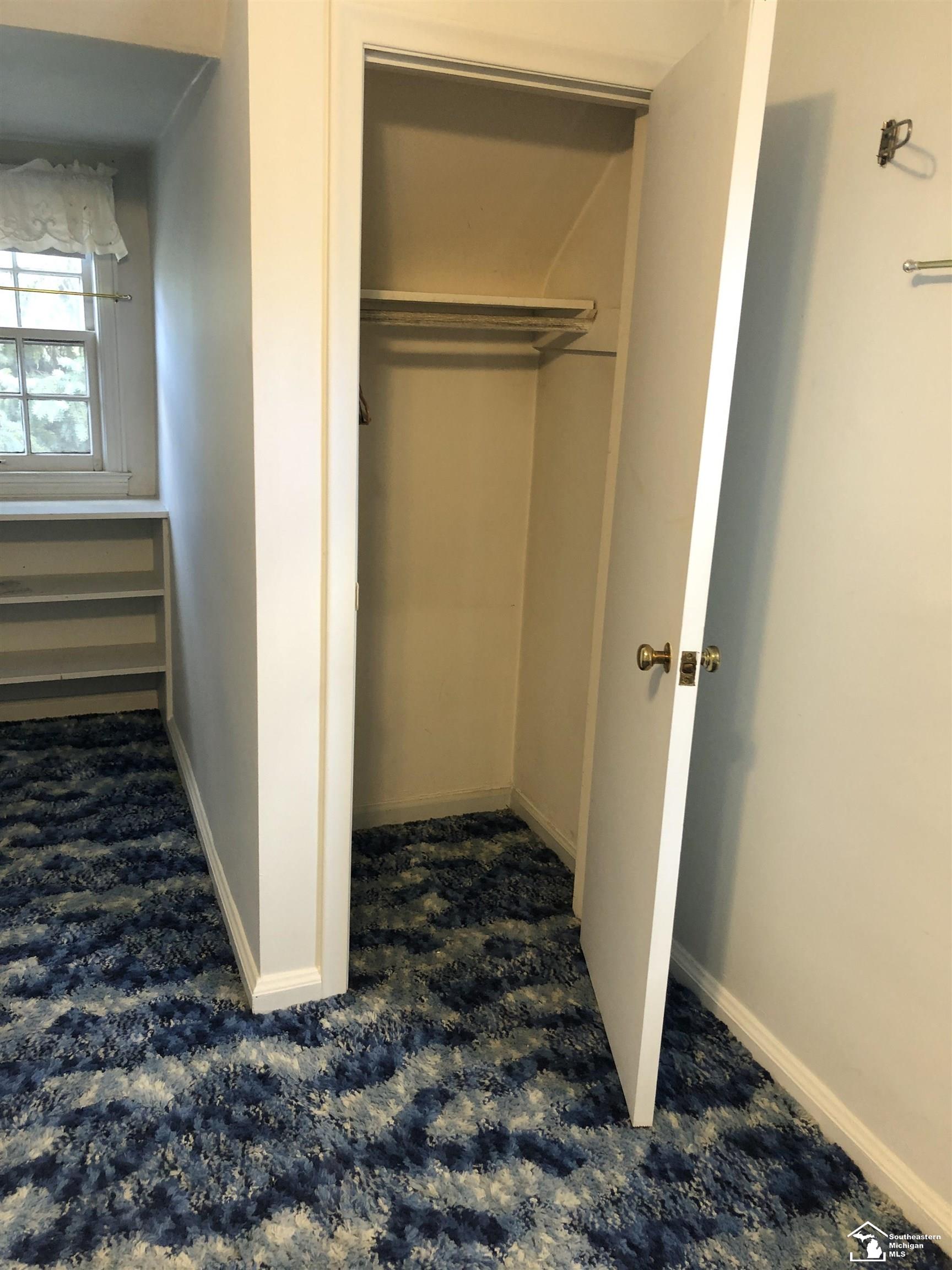 15163 University Street Allen Park City MI 48101