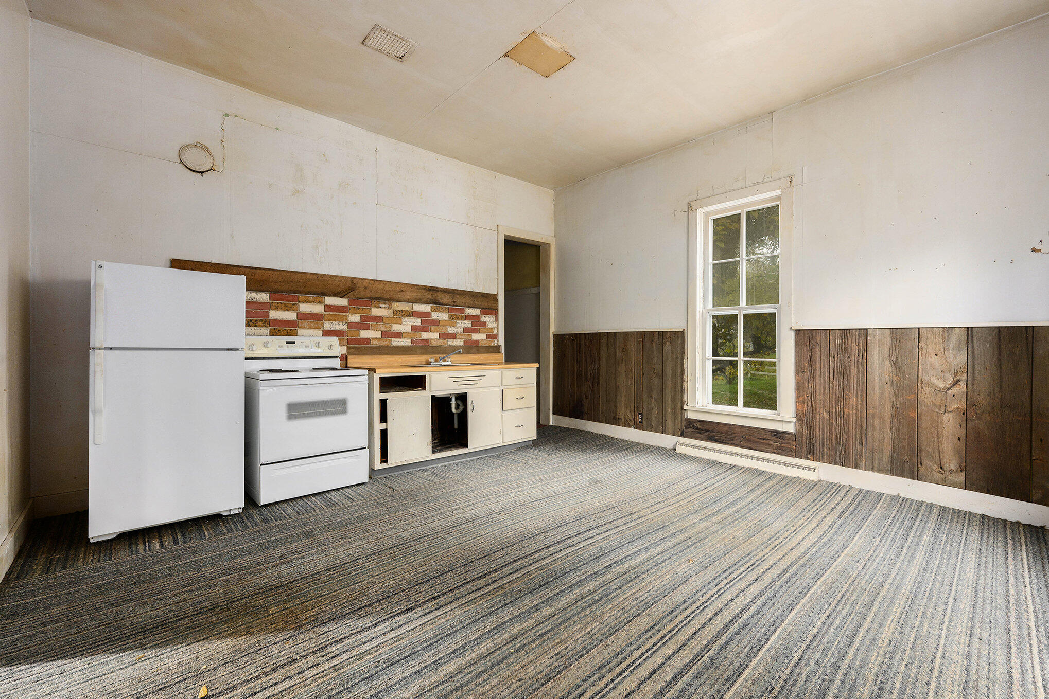 9585 Douglas Avenue Cooper Charter Township MI 49080