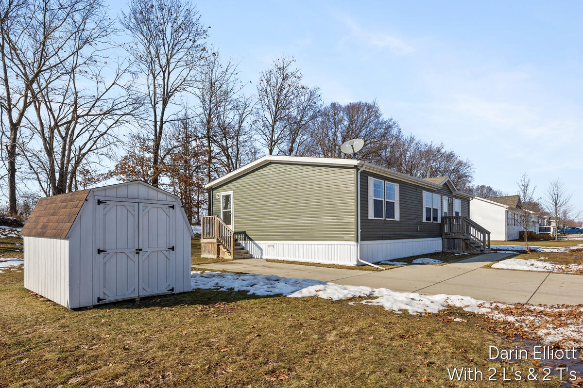 7204 E Grand River Avenue Portland Township MI 48875