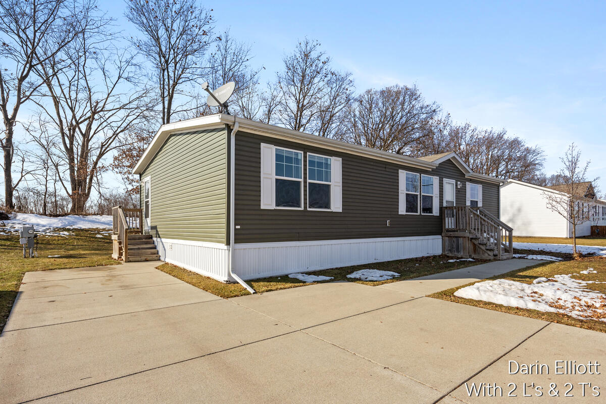 7204 E Grand River Avenue Portland Township MI 48875