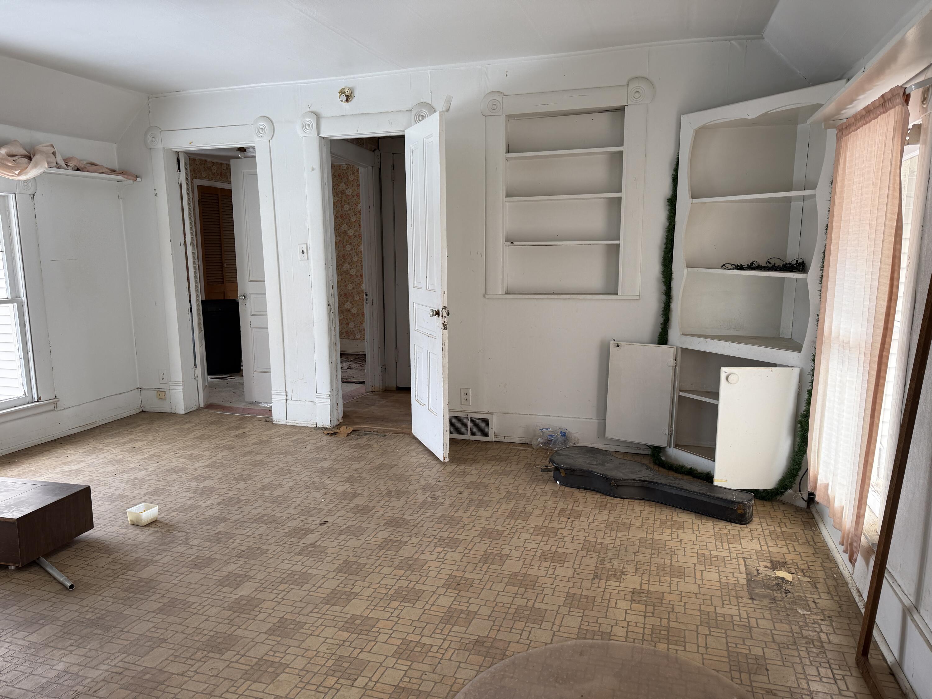 504 S Superior Street Albion City MI 49224