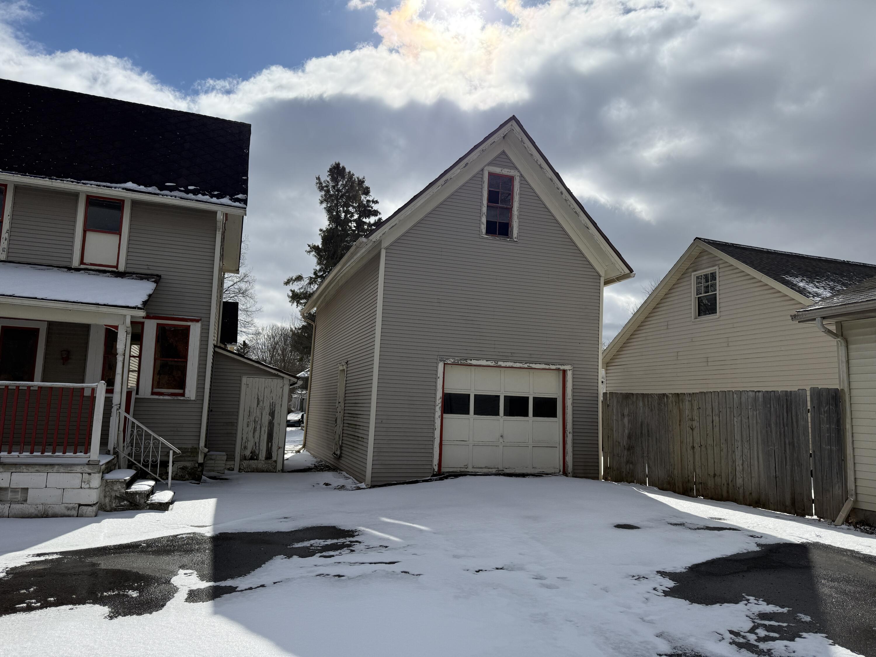 504 S Superior Street Albion City MI 49224