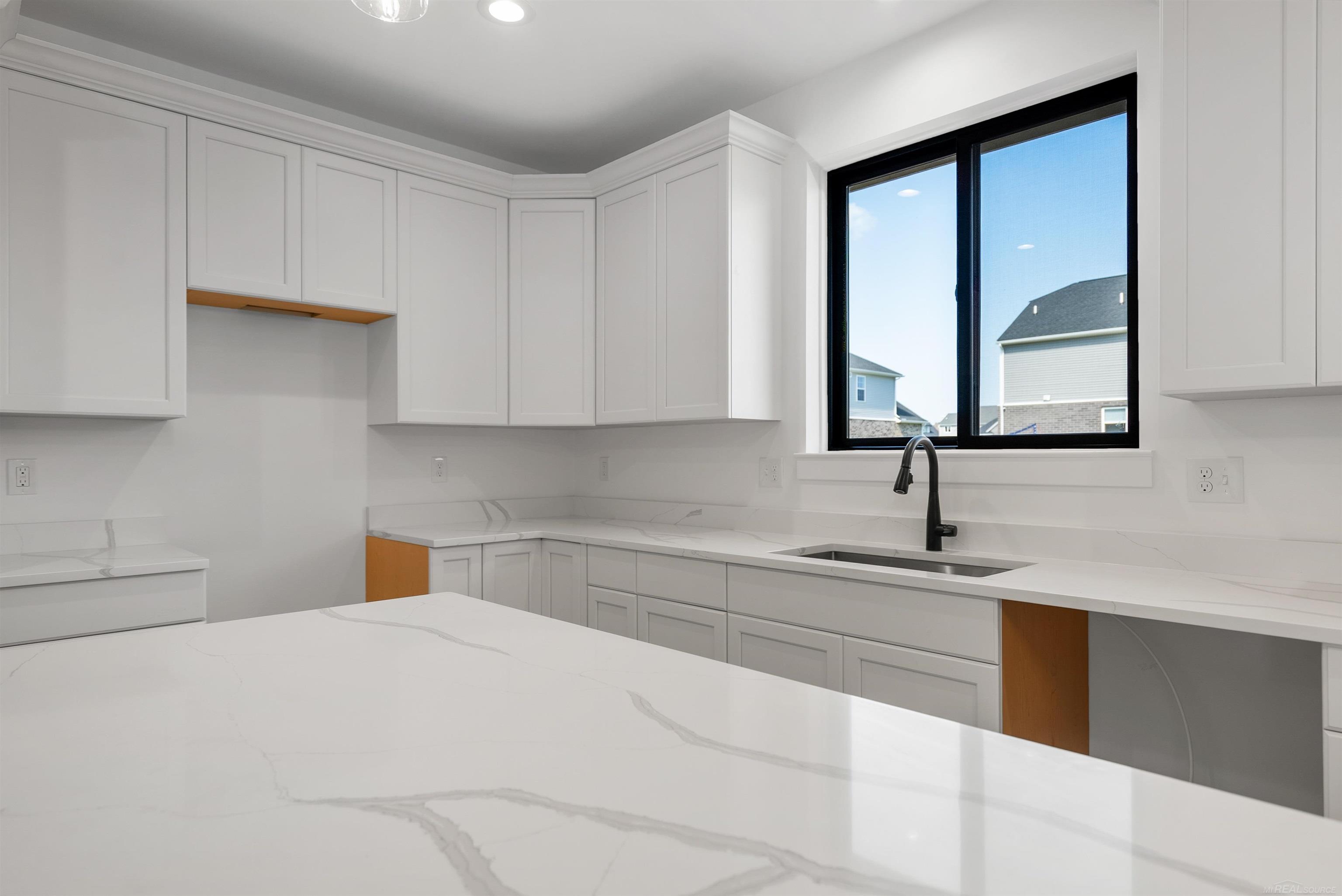 16777 Trajan Lane Macomb Township MI 48044