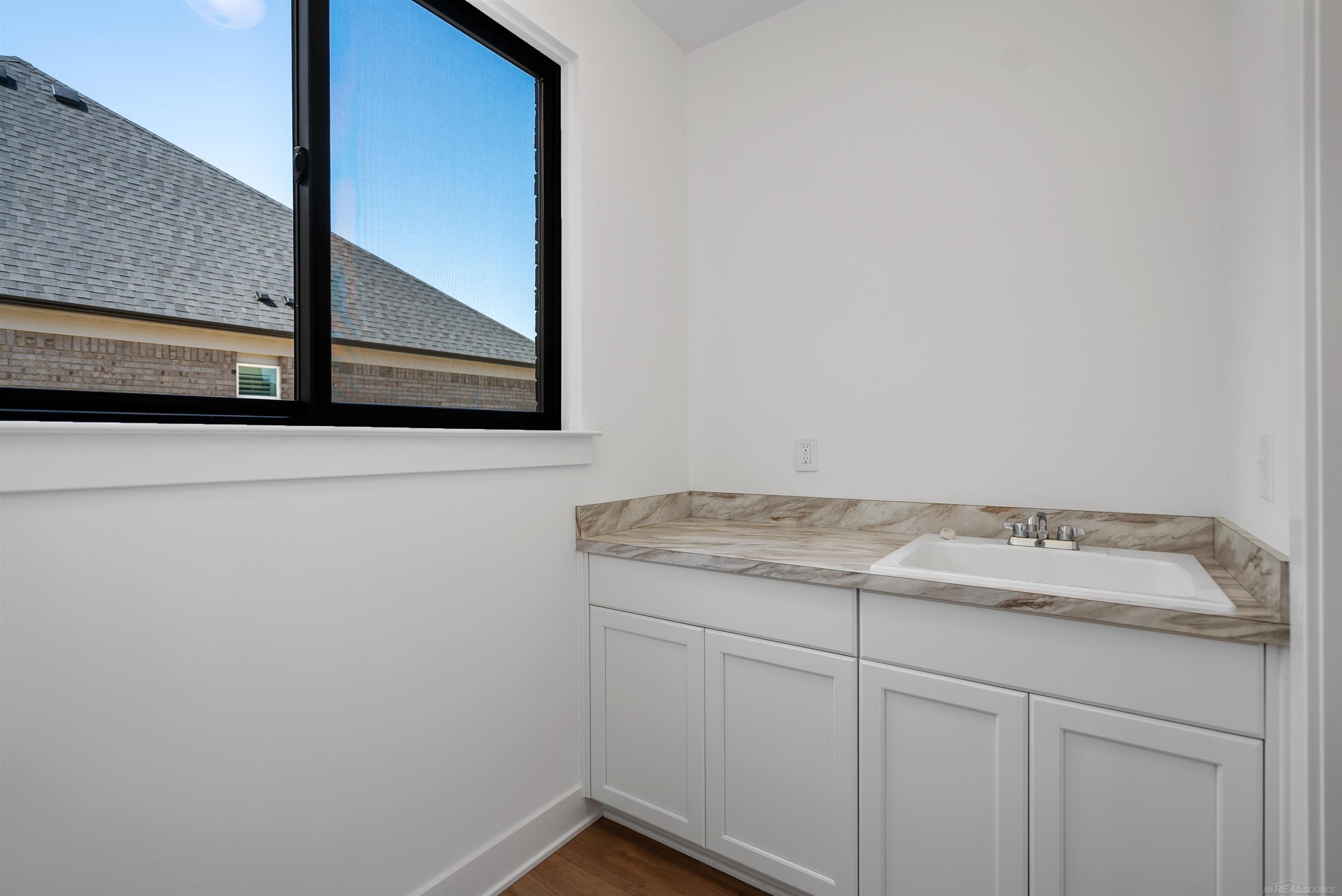 16777 Trajan Lane Macomb Township MI 48044