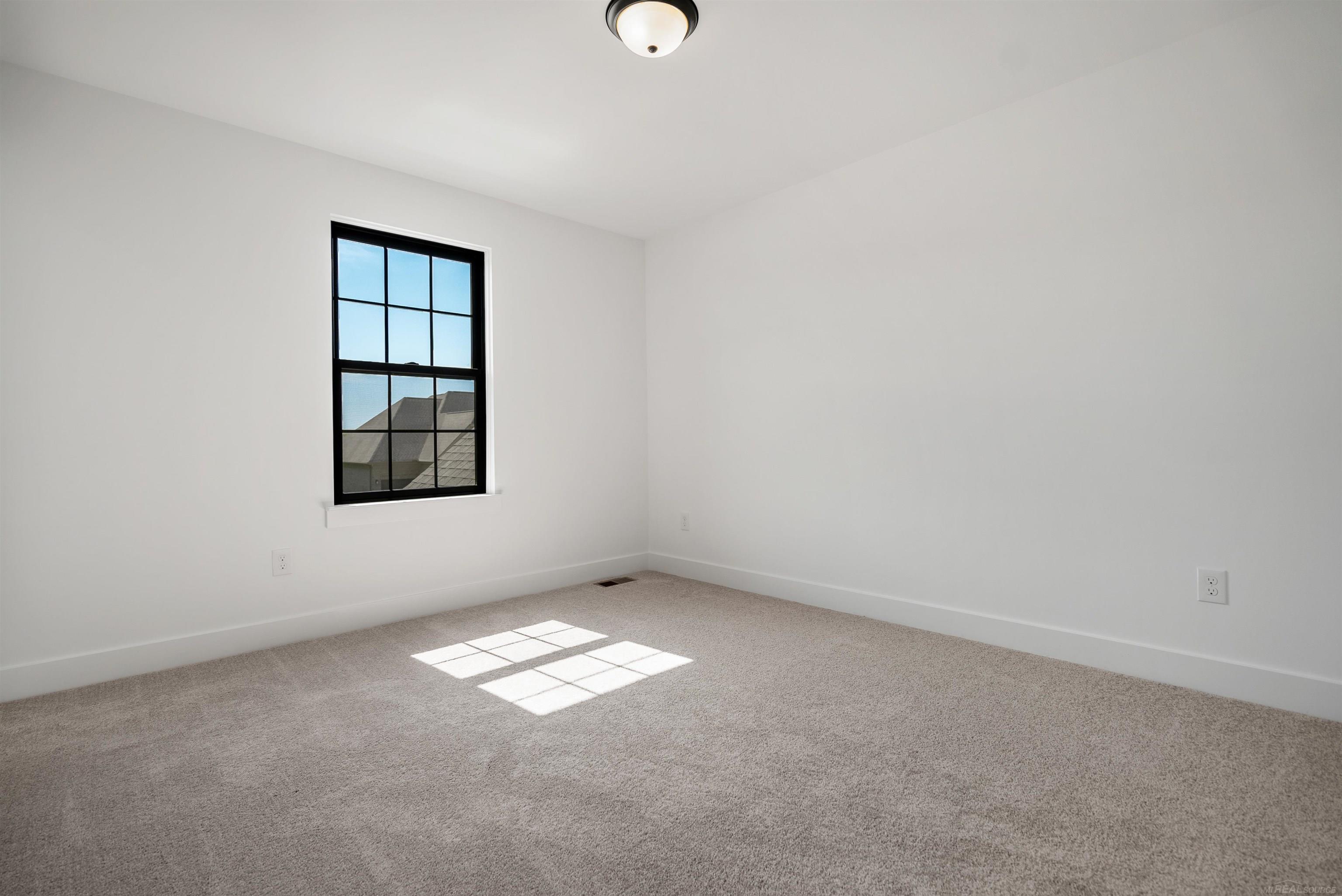 16777 Trajan Lane Macomb Township MI 48044