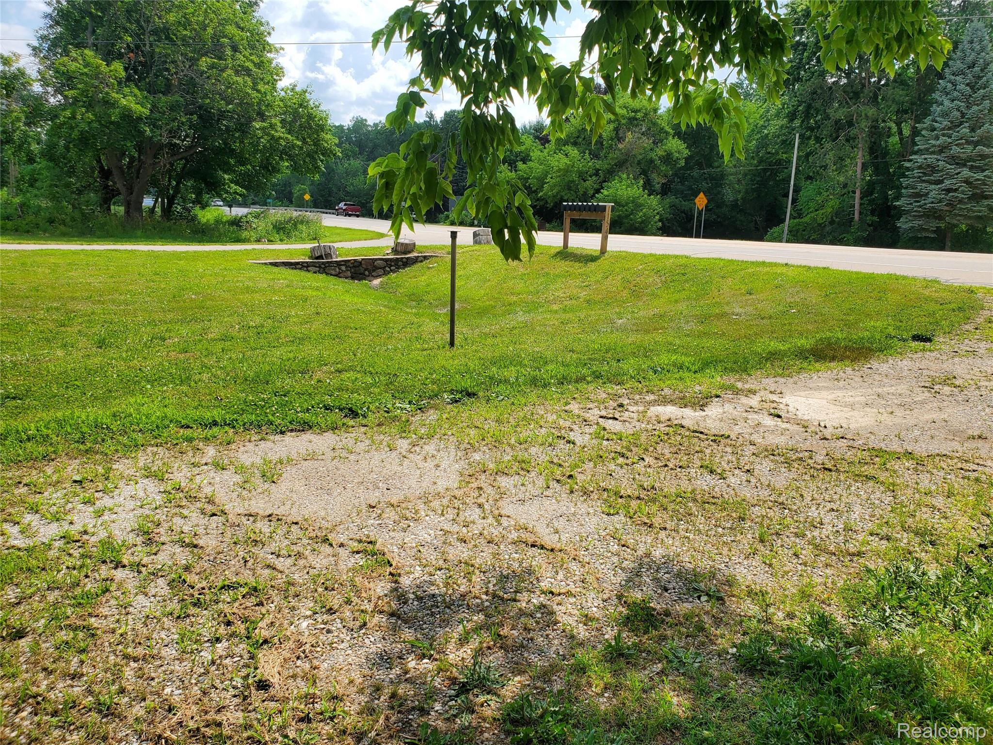 11549 S Us Highway 27 Dewitt City MI 48820