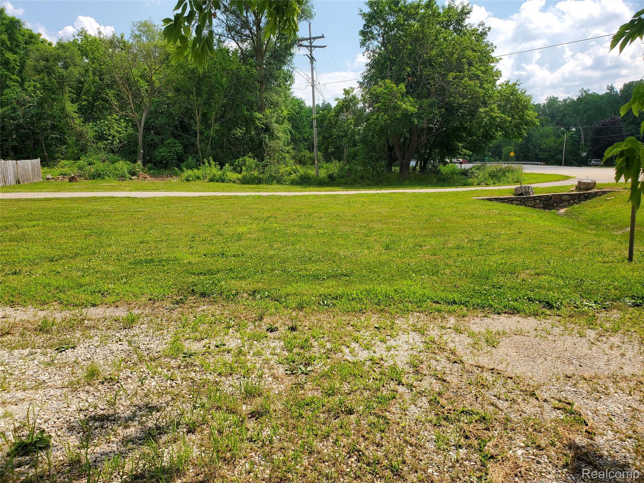 11549 S Us Highway 27 Dewitt City MI 48820