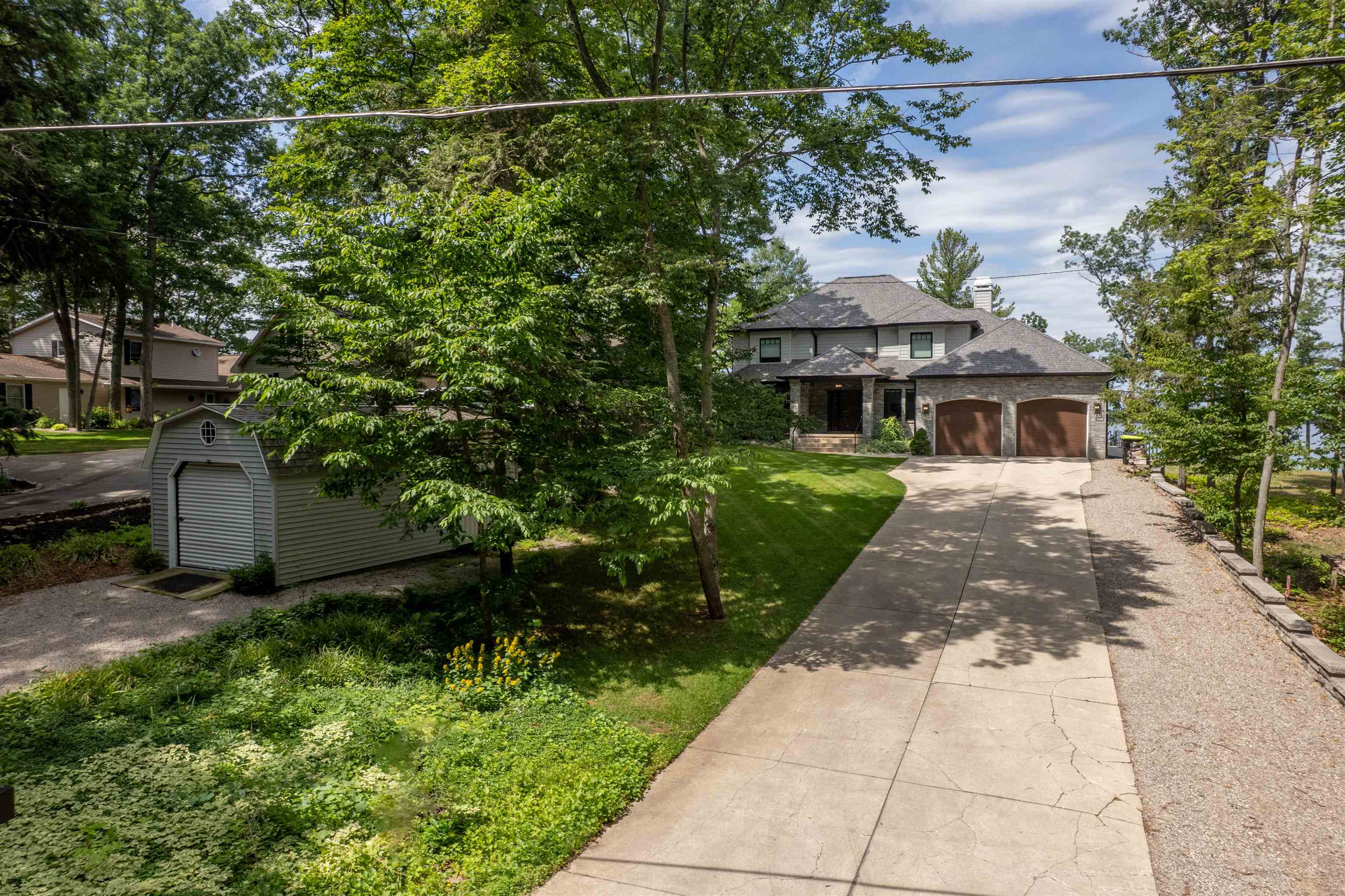5568 Lakeview Drive Green Lake Township MI 49643