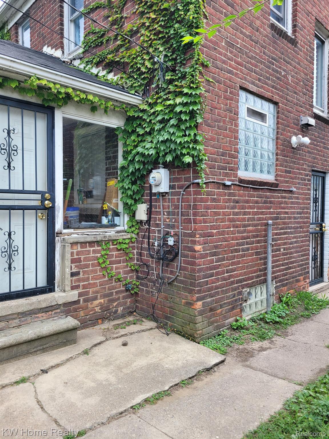 7266 W Outer Drive Detroit City MI 48235