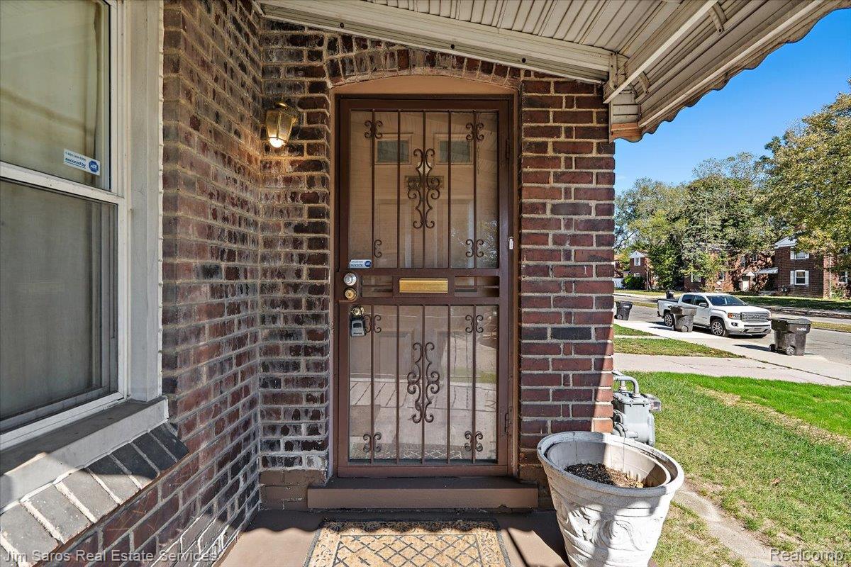2962 Ewald Circle Detroit City MI 48238