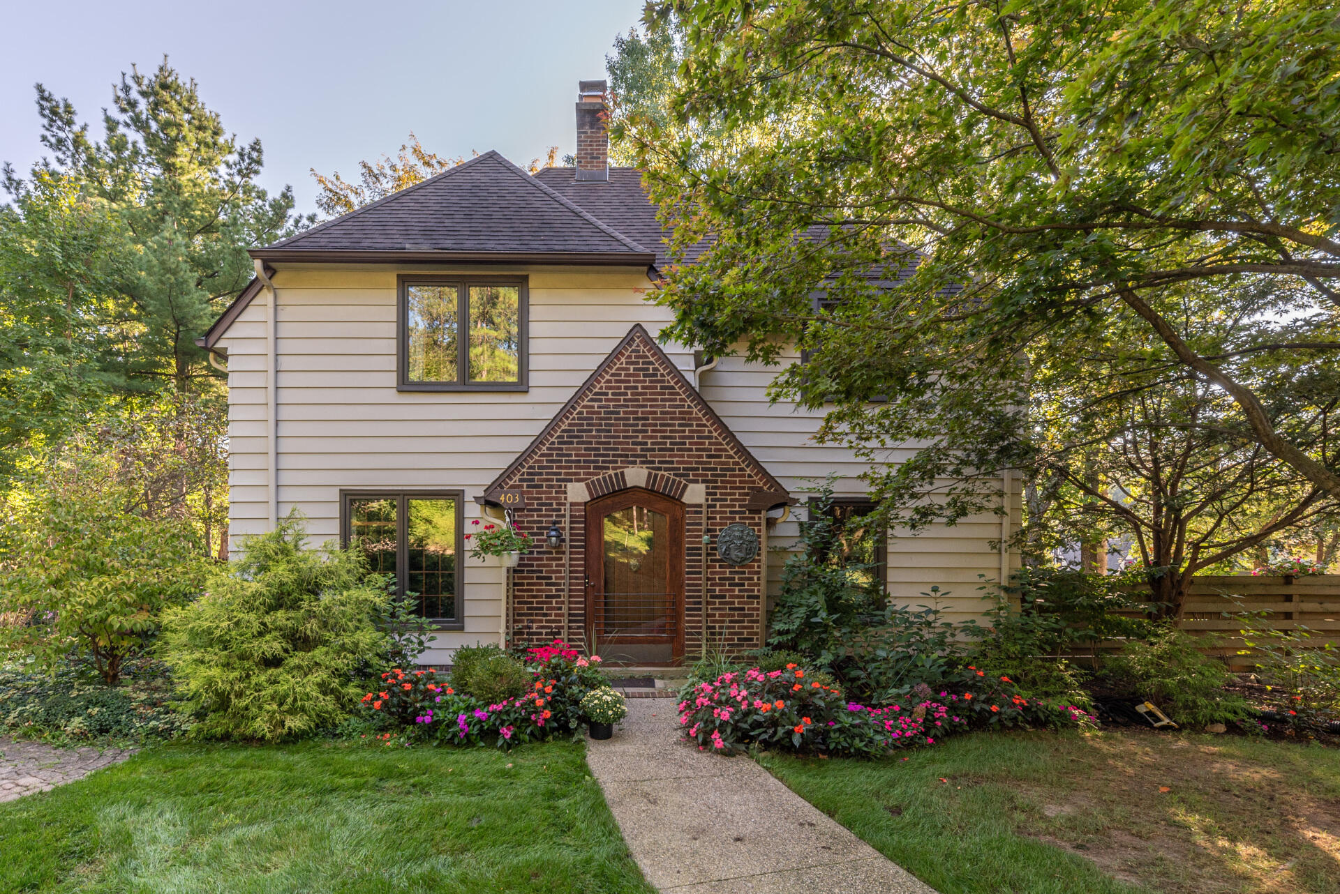 403 Lenawee Drive Ann Arbor City MI 48104