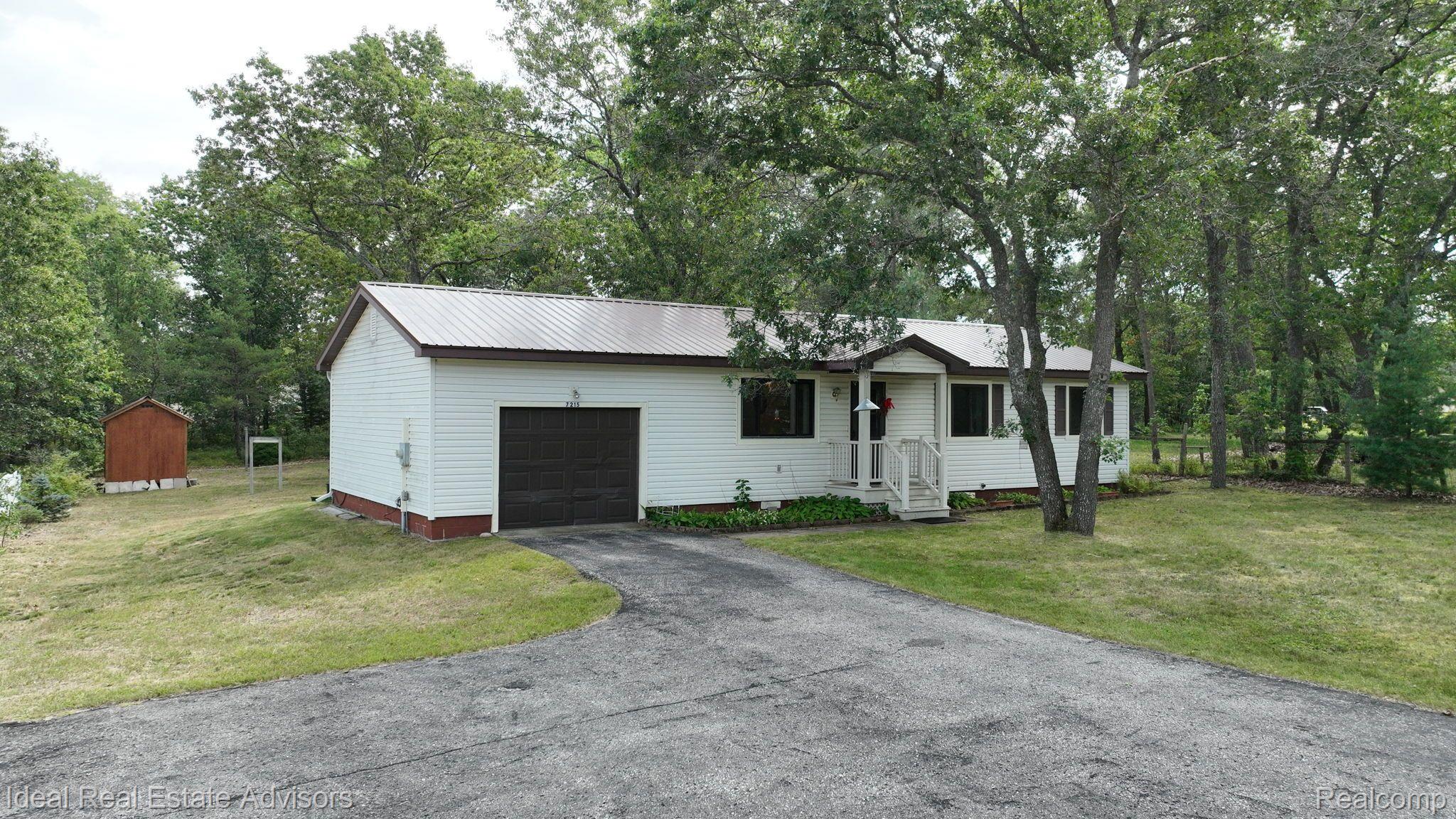 7215 Tuscarora Circle Tuscarora Township MI 49749