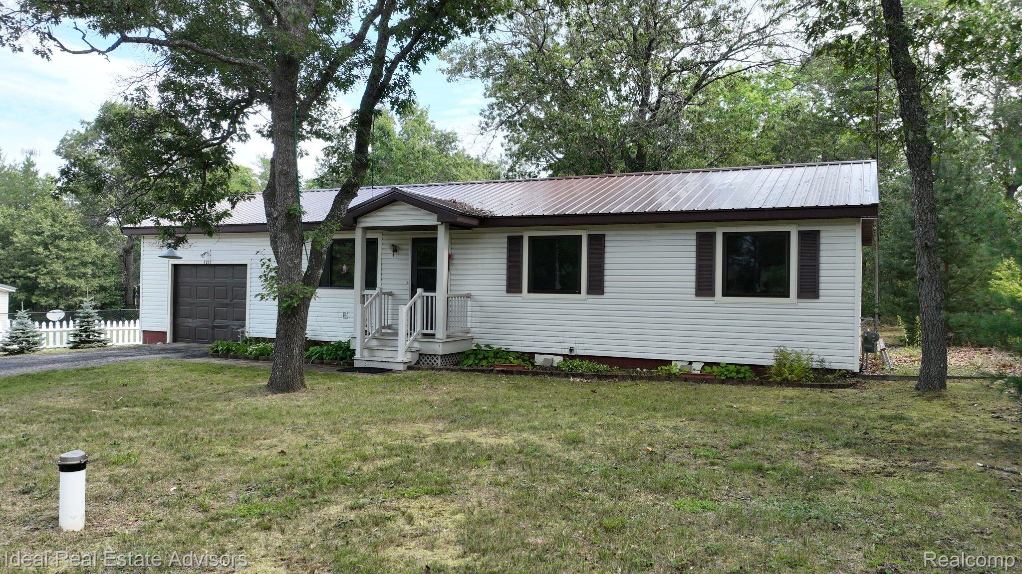 7215 Tuscarora Circle Tuscarora Township MI 49749