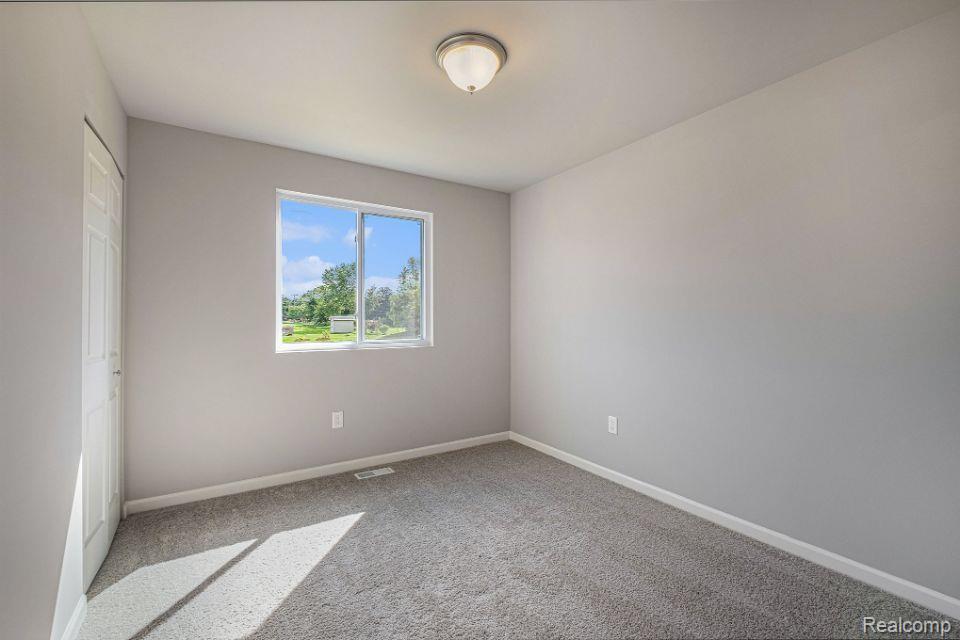 1135 Lancaster Street Lapeer City MI 48446