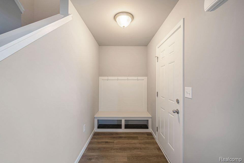 1135 Lancaster Street Lapeer City MI 48446