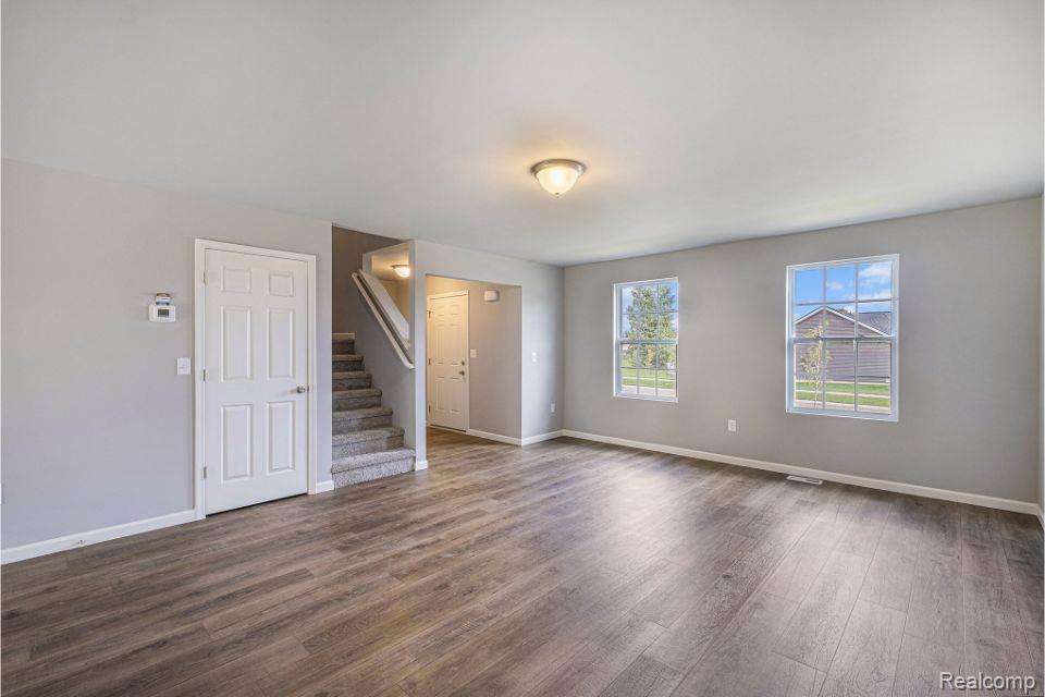 1135 Lancaster Street Lapeer City MI 48446