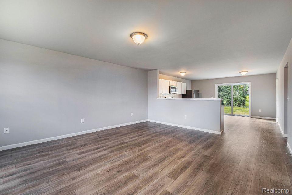 1135 Lancaster Street Lapeer City MI 48446