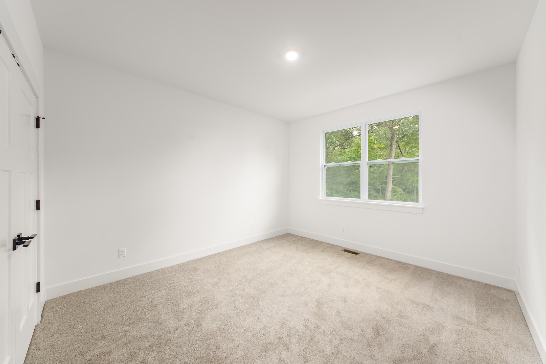 1935 Percy Lane Highland Charter Township MI 48357