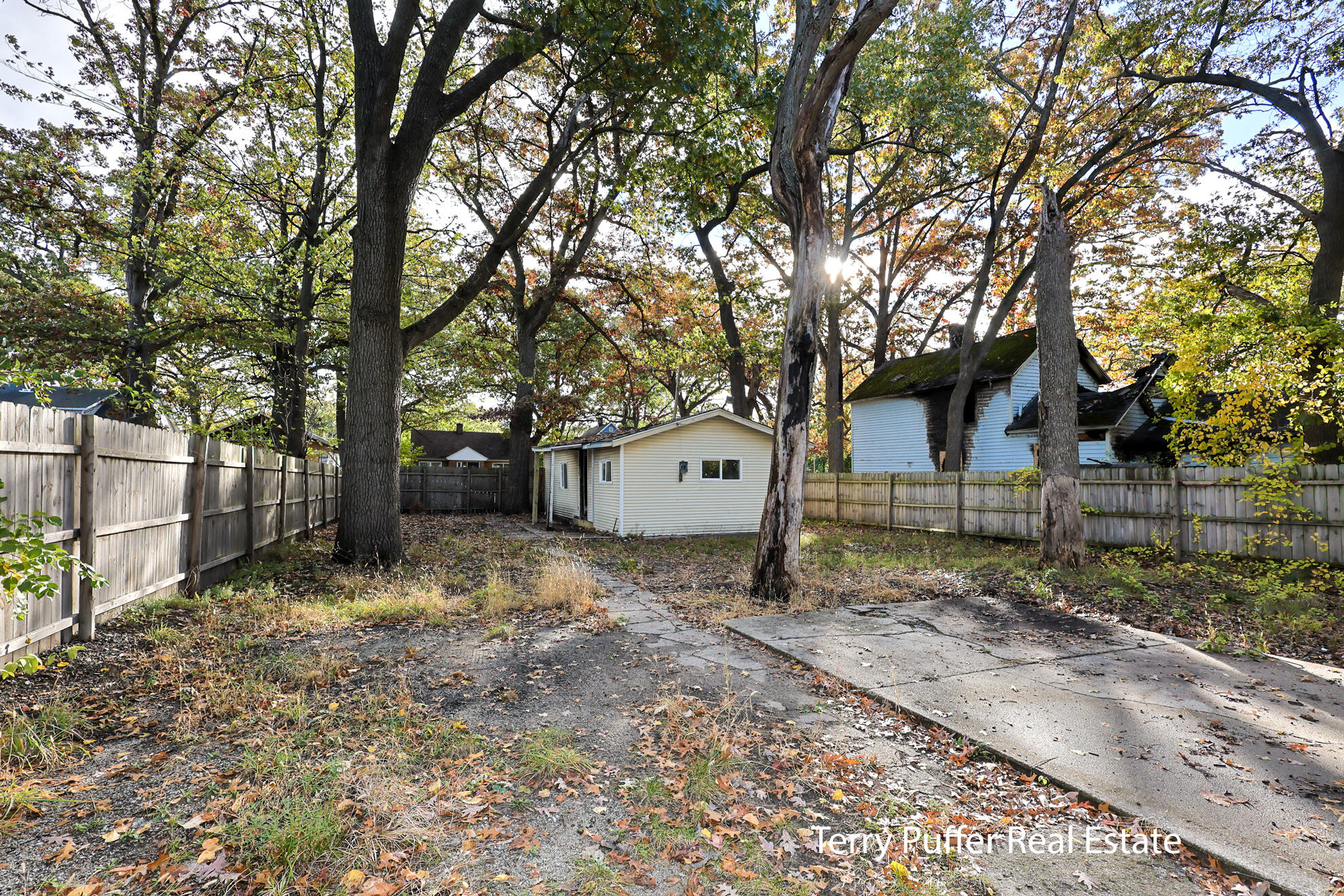2521 Sanford Street Muskegon Heights City MI 49444