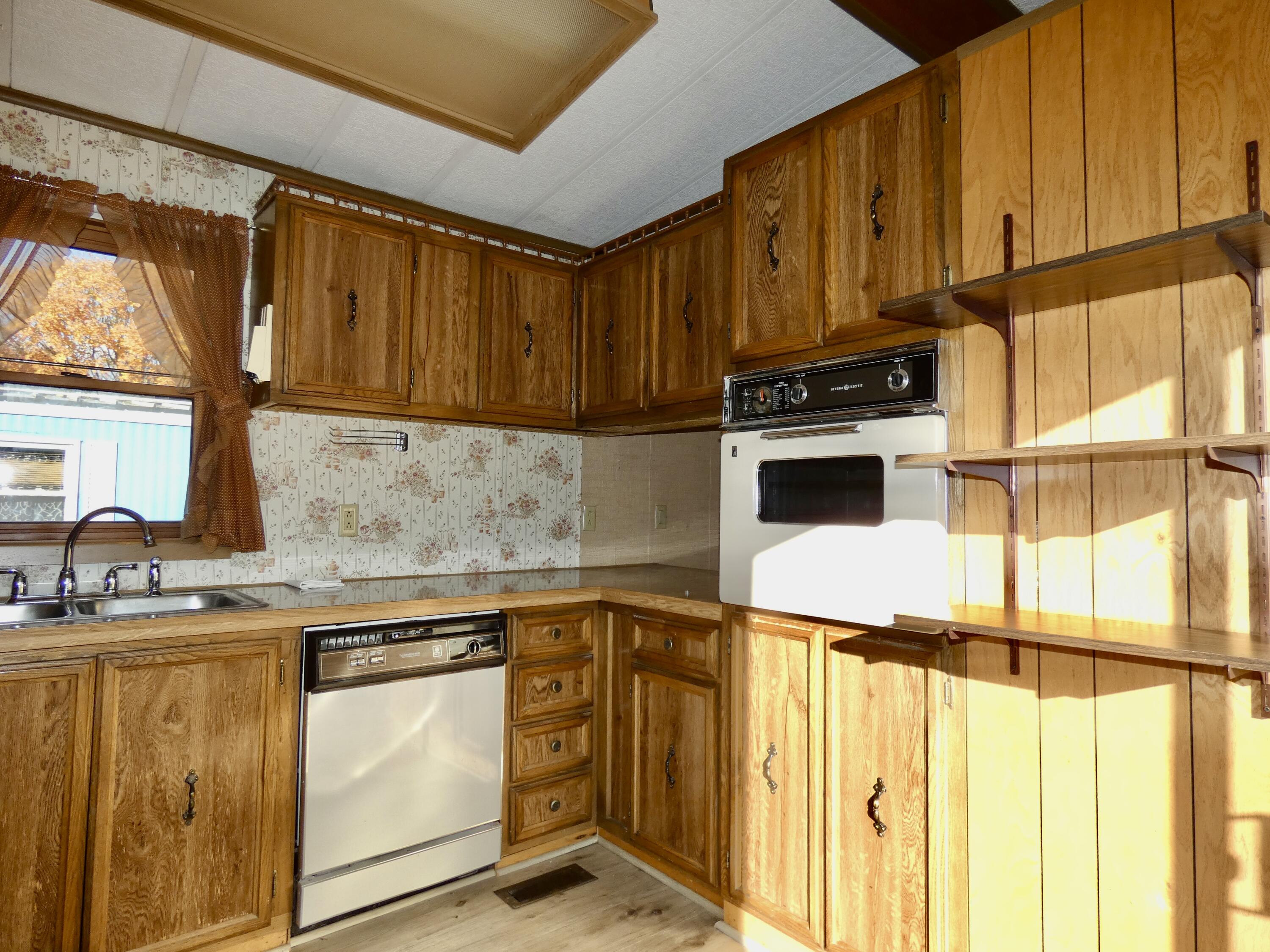 3900 W Jefferson Avenue Trenton City MI 48183
