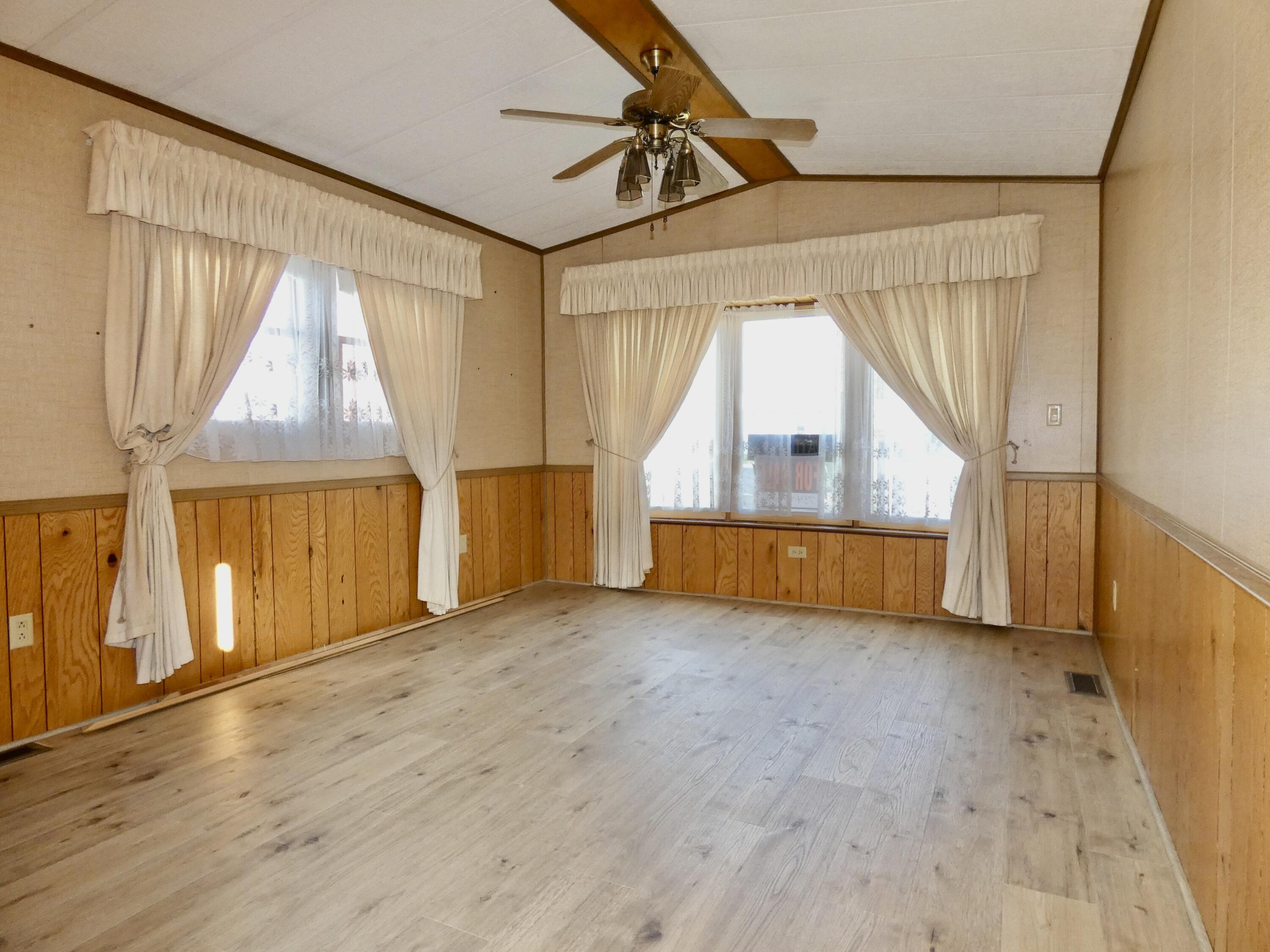 3900 W Jefferson Avenue Trenton City MI 48183