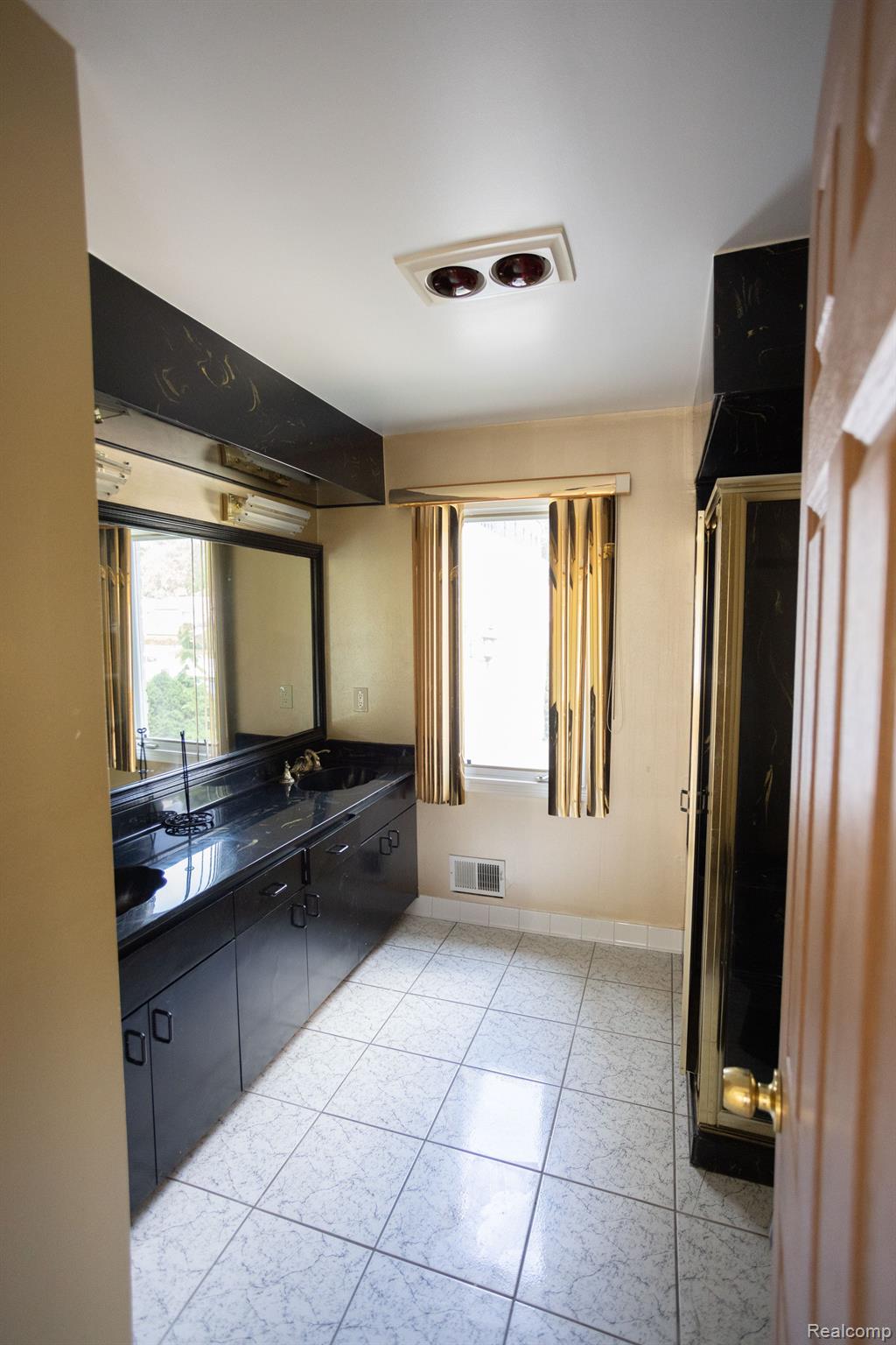 5881 Naneva West Bloomfield Charter Township MI 48322