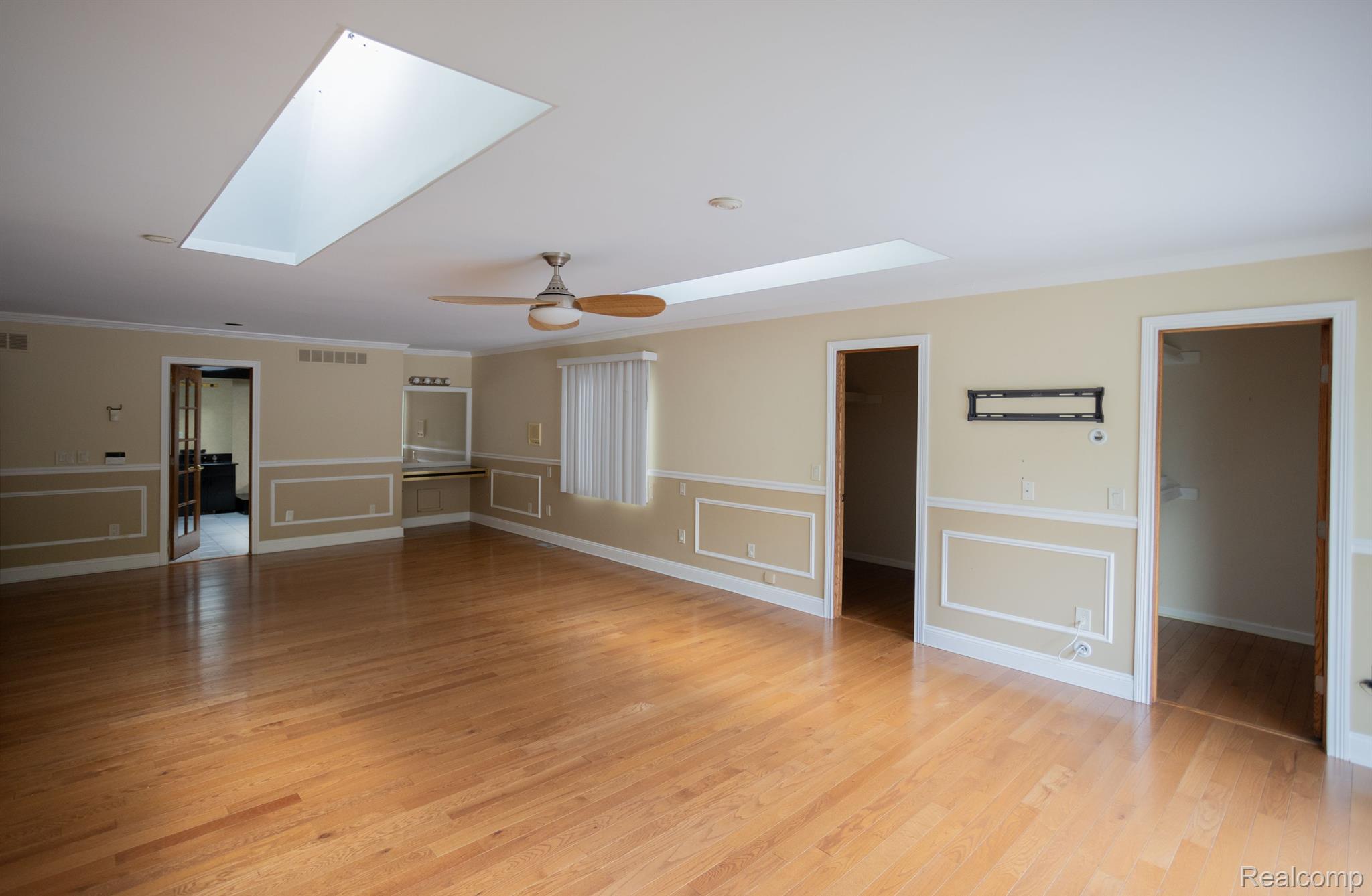 5881 Naneva West Bloomfield Charter Township MI 48322