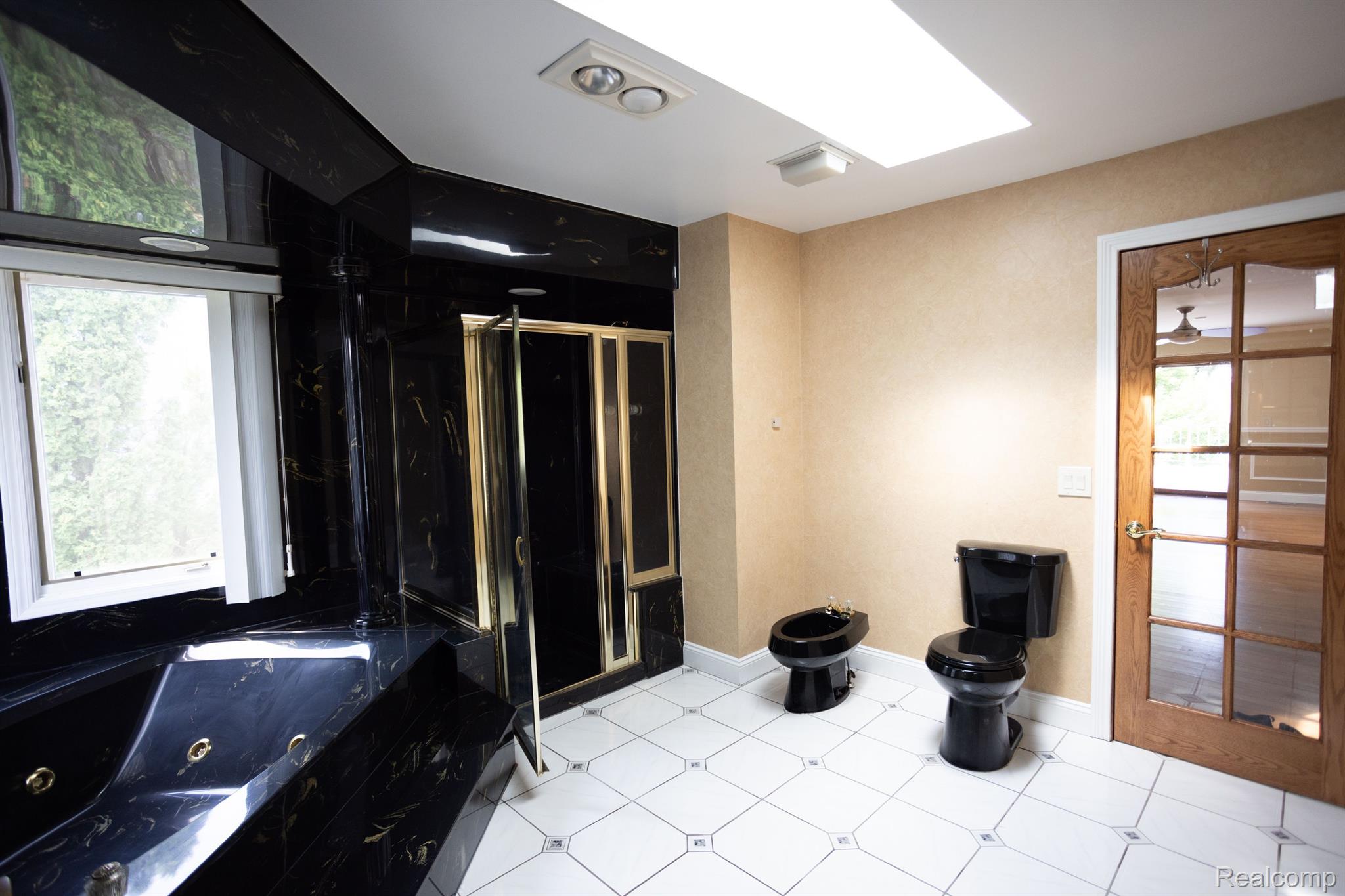 5881 Naneva West Bloomfield Charter Township MI 48322