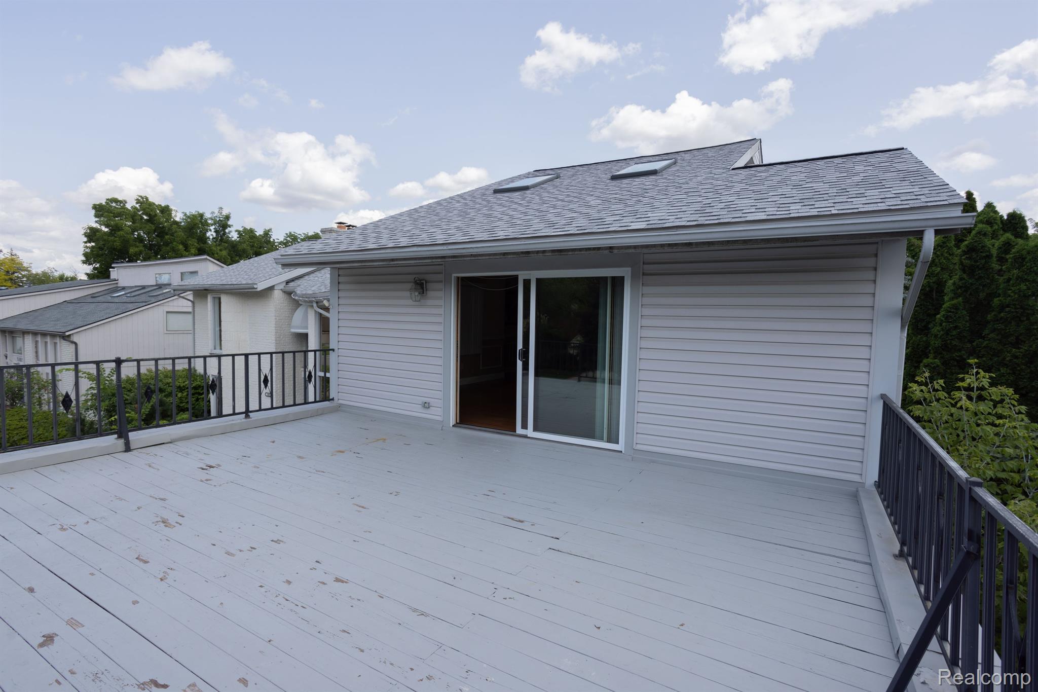 5881 Naneva West Bloomfield Charter Township MI 48322