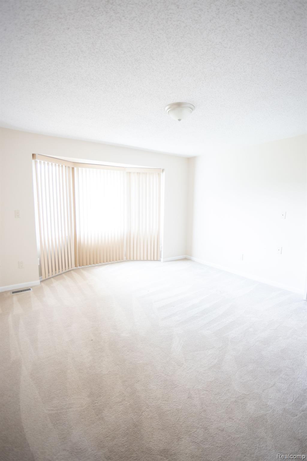 5881 Naneva West Bloomfield Charter Township MI 48322