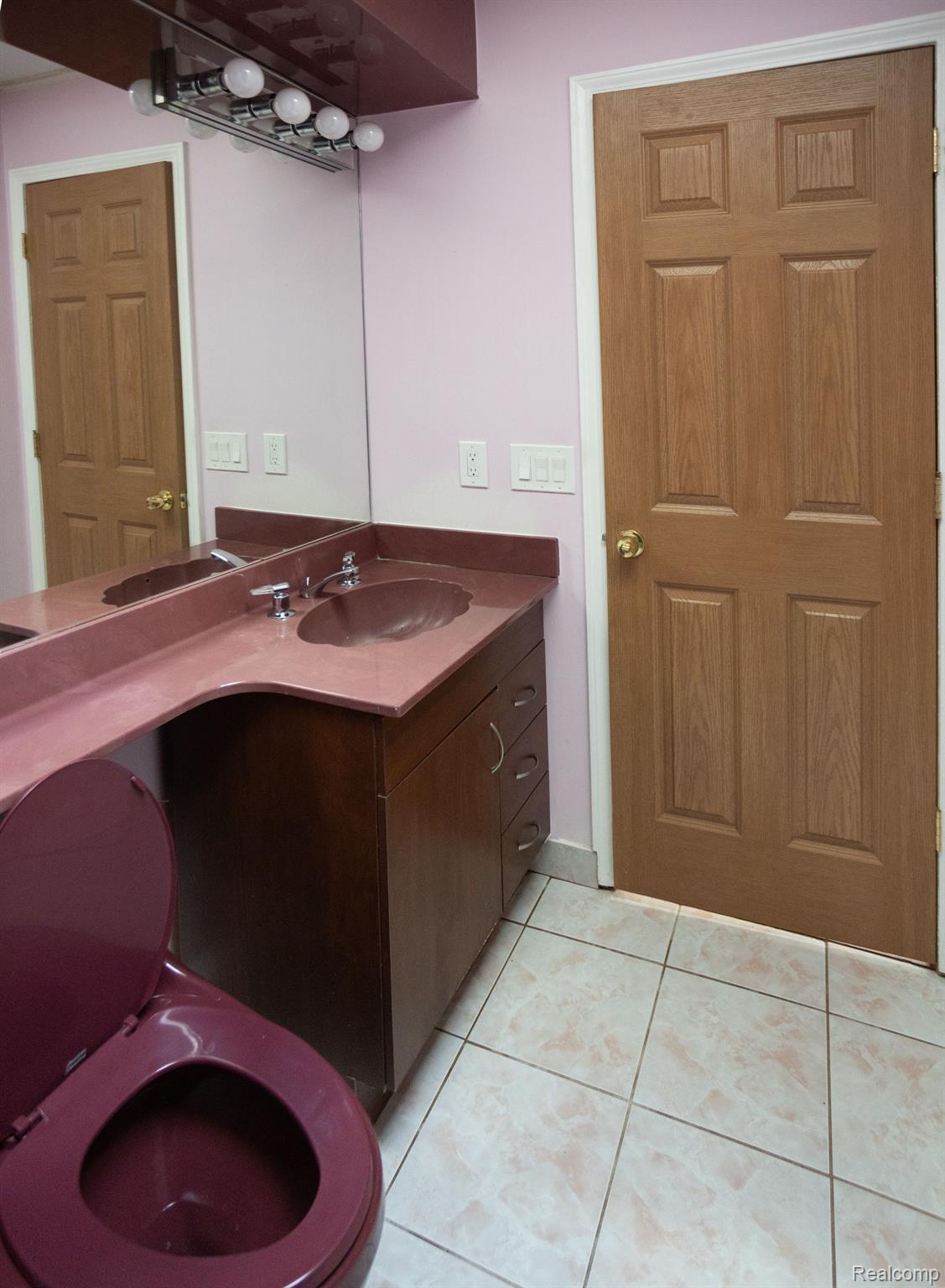 5881 Naneva West Bloomfield Charter Township MI 48322