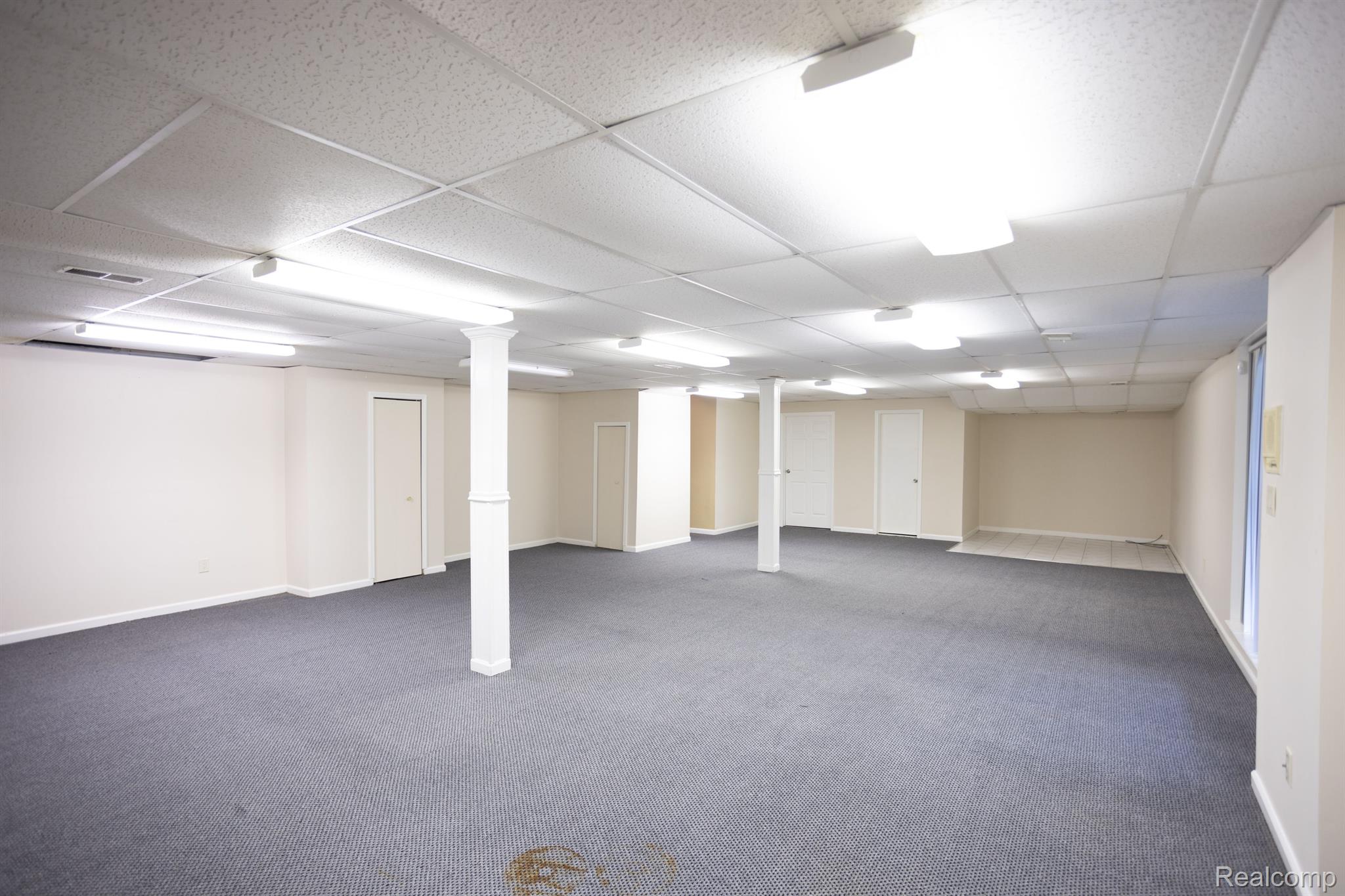 5881 Naneva West Bloomfield Charter Township MI 48322