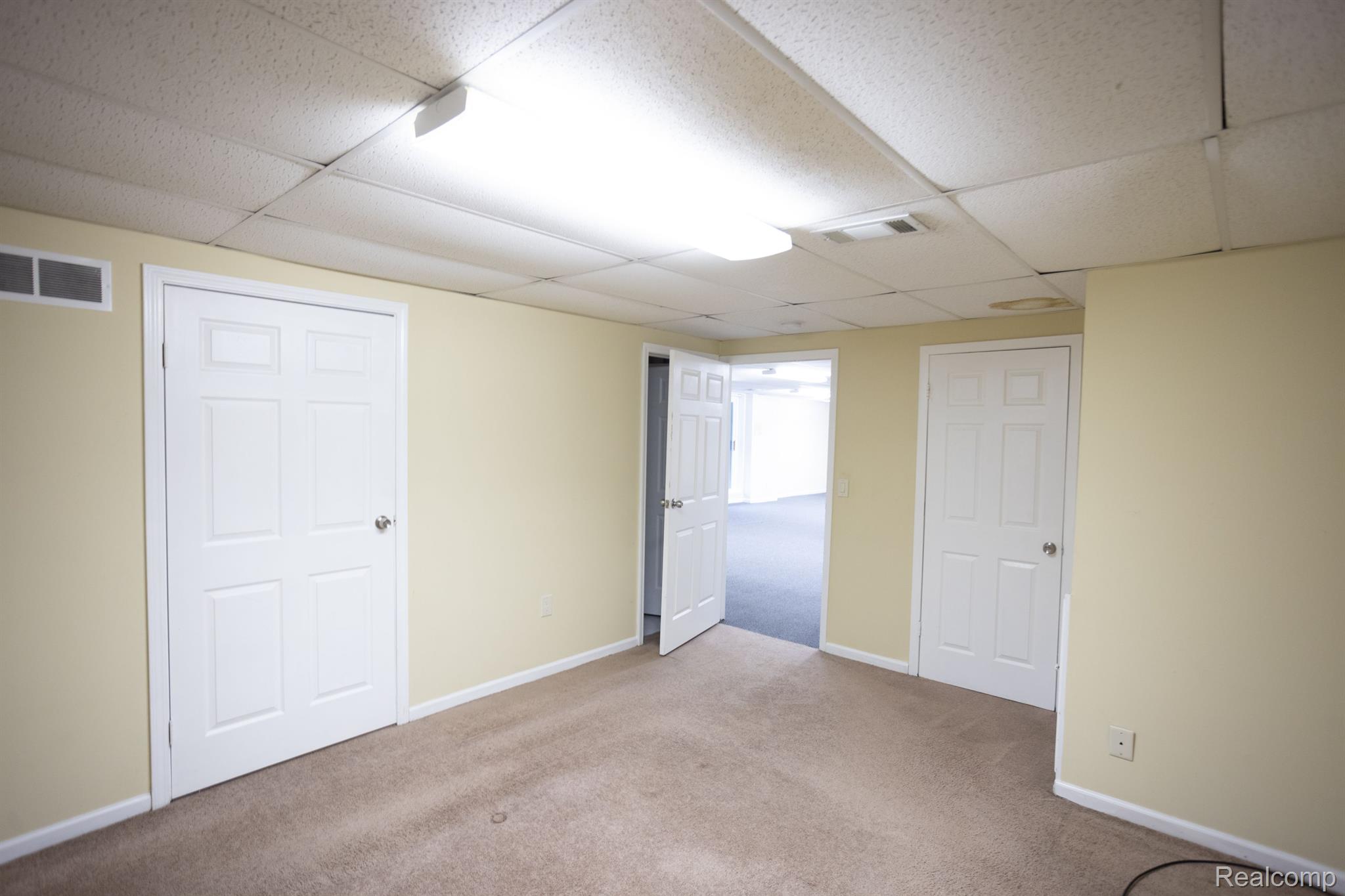 5881 Naneva West Bloomfield Charter Township MI 48322