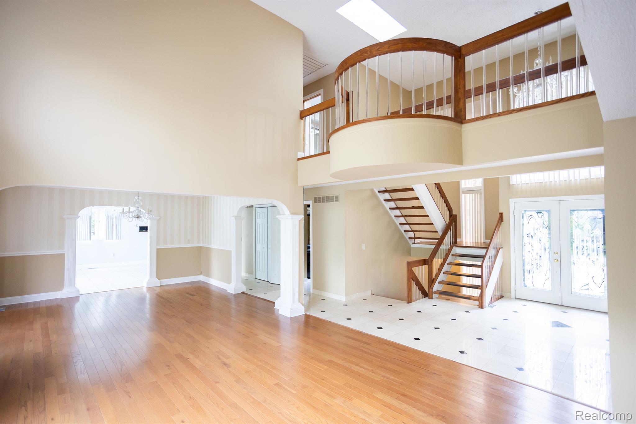 5881 Naneva West Bloomfield Charter Township MI 48322