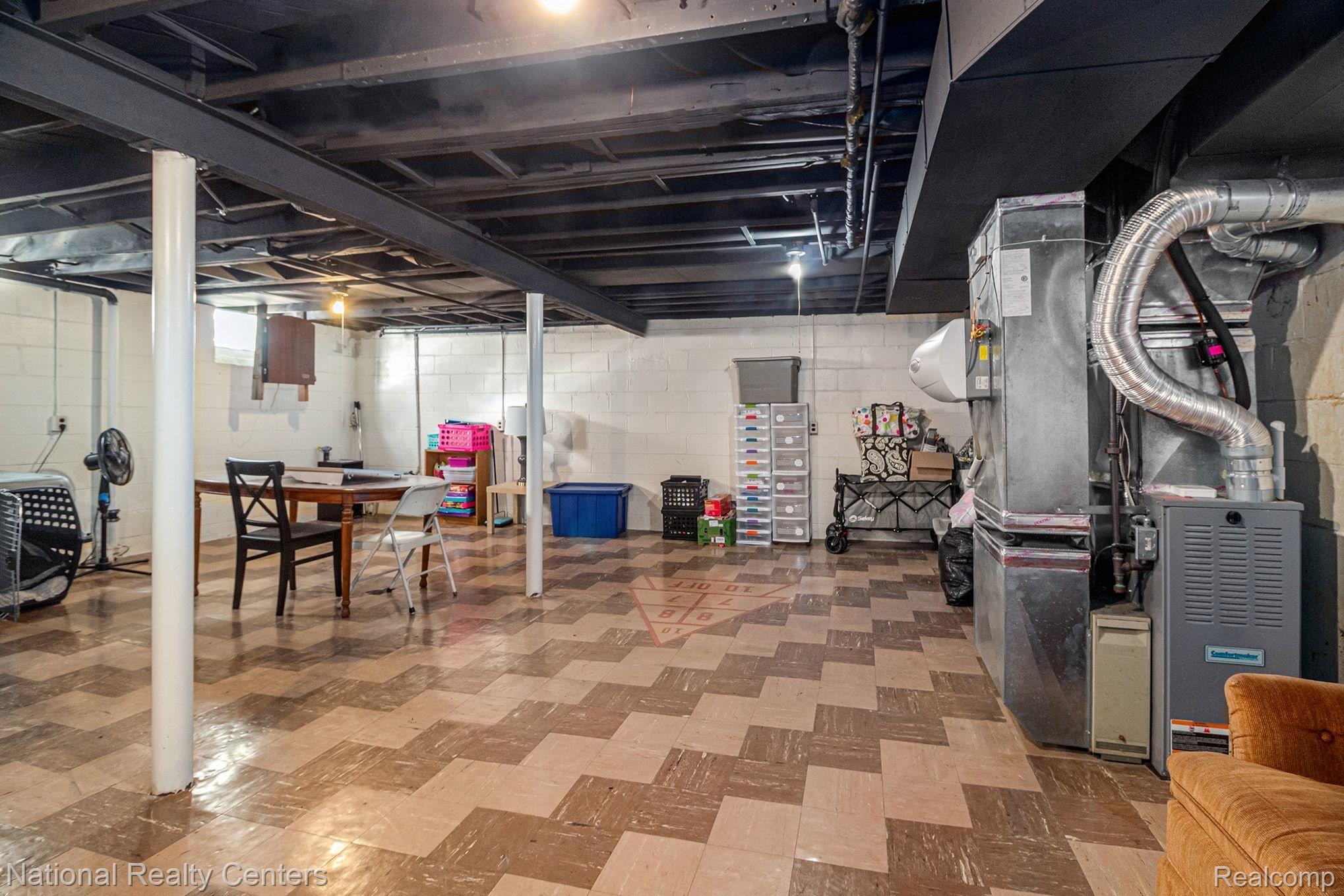 14587 Markese Avenue Allen Park City MI 48101