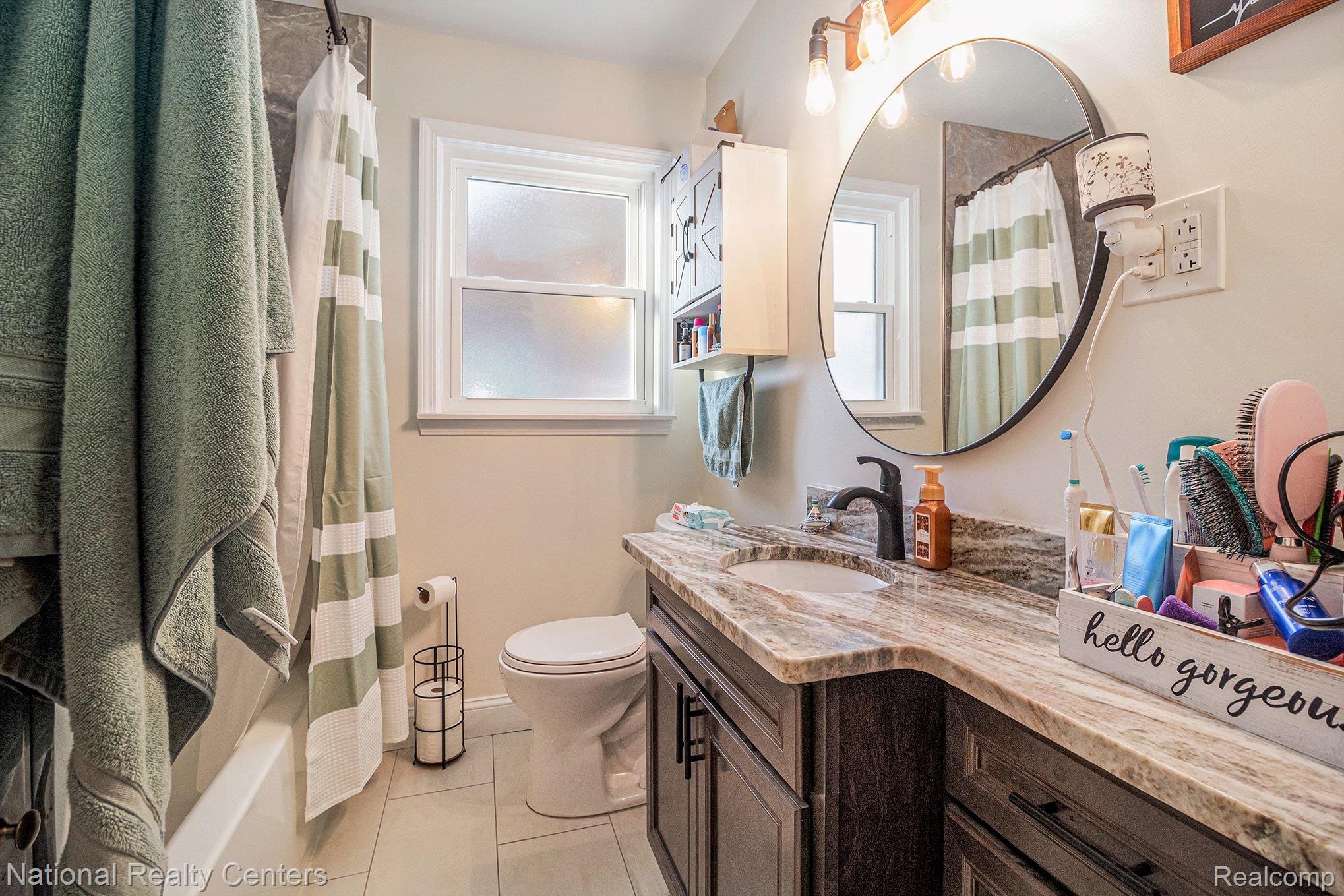 14587 Markese Avenue Allen Park City MI 48101